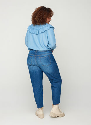 Cropped Mom Fit Mille Jeans mit lockerer Passform, Blue denim, Model image number 1