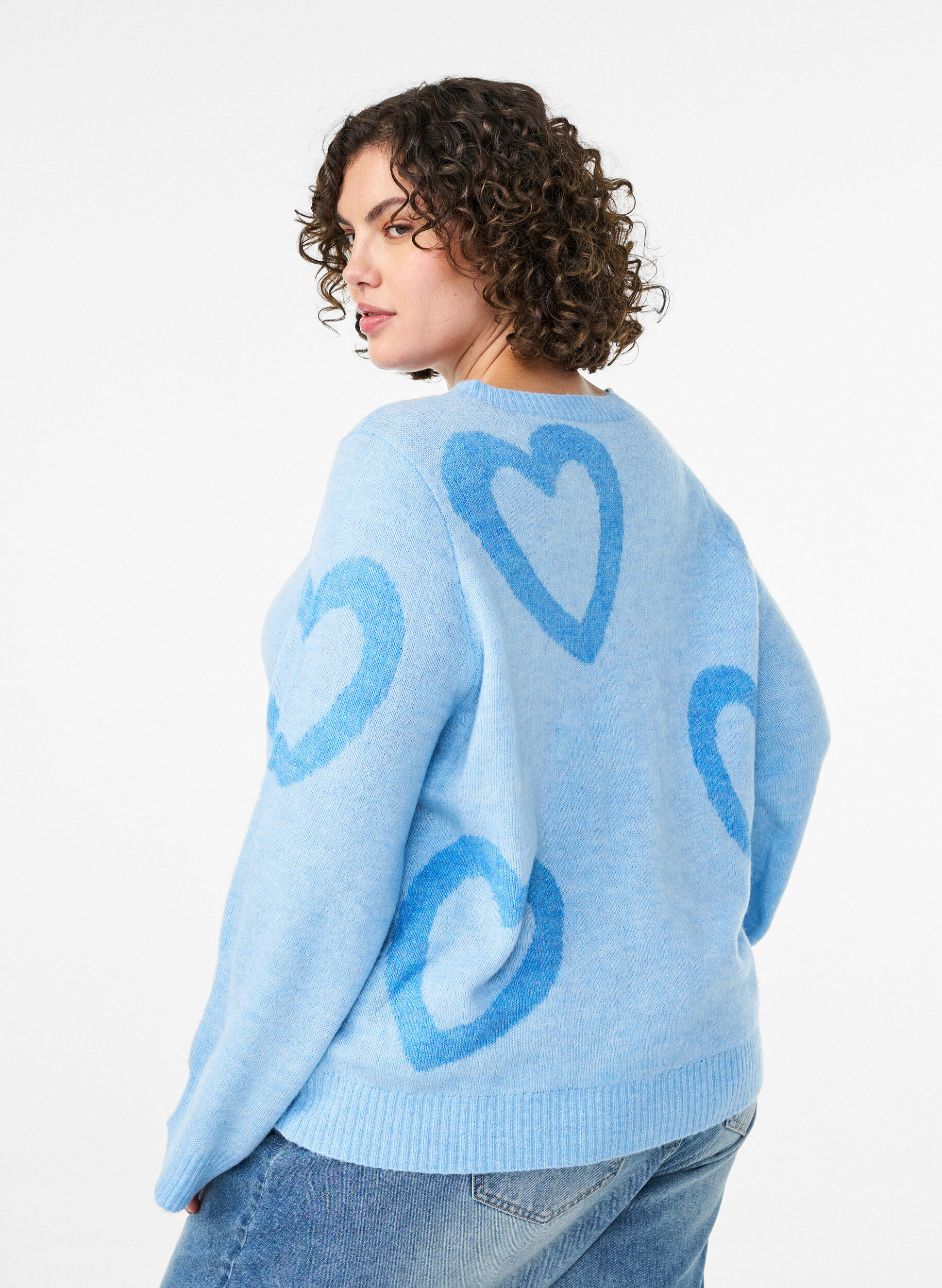 Zizzi Strickbluse mit gro&szlig;en Herzen und Rundhalsausschnitt, Blau, Model image number 2