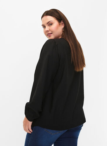 Bluse aus Viskose mit Häkeldetails, Black, Model image number 1