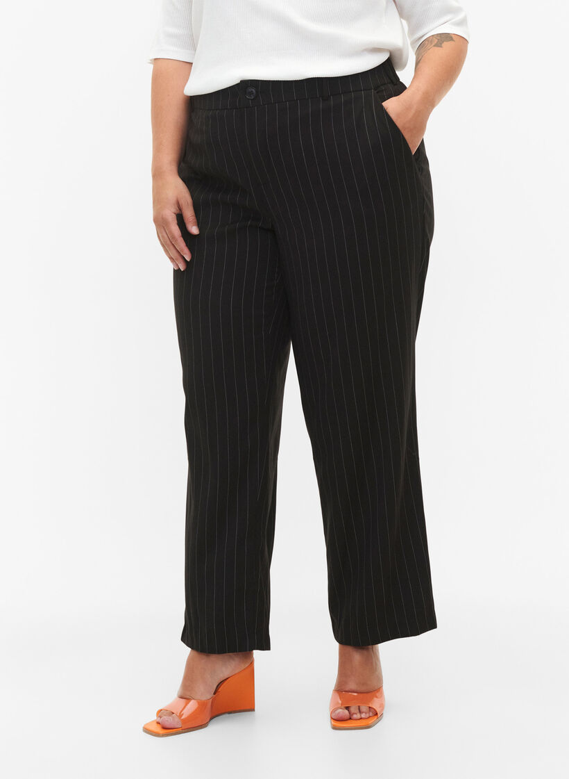 Hosen mit Nadelstreifen, Black W. Pinstripe, Model image number 2