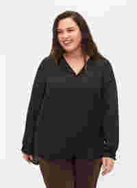 Unifarbenes Hemd mit V-Ausschnitt, Black, Model