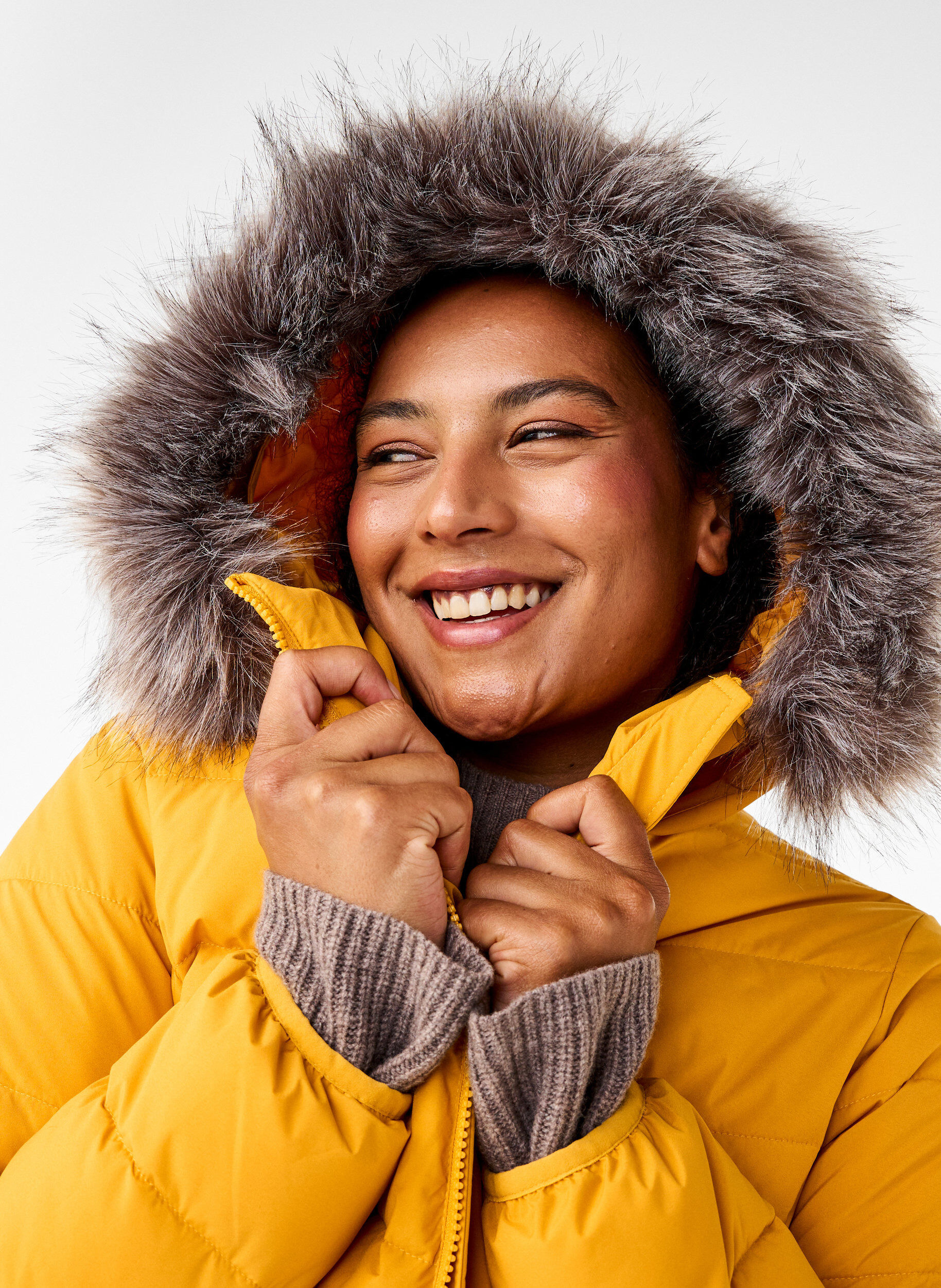 Zizzi Kurze Steppjacke mit Kapuze, Gelb, Image image number 0