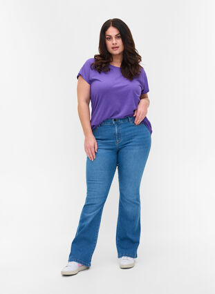 Hochtaillierte Ellen Bootcut Jeans, Light blue, Model image number 0