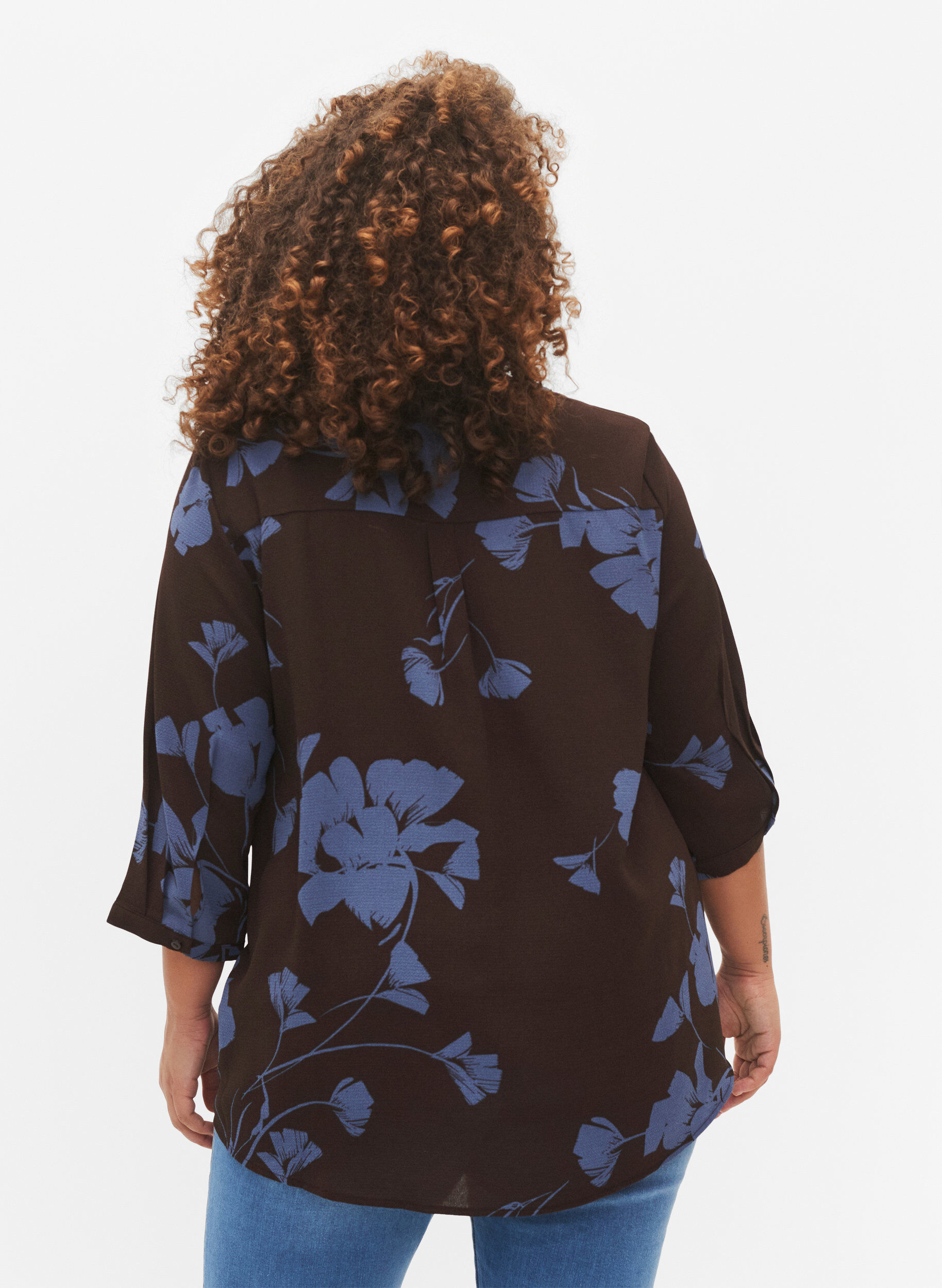 Zizzi Gepunktete Bluse mit 3/4-&Auml;rmeln , Falcon Flower, Model image number 1