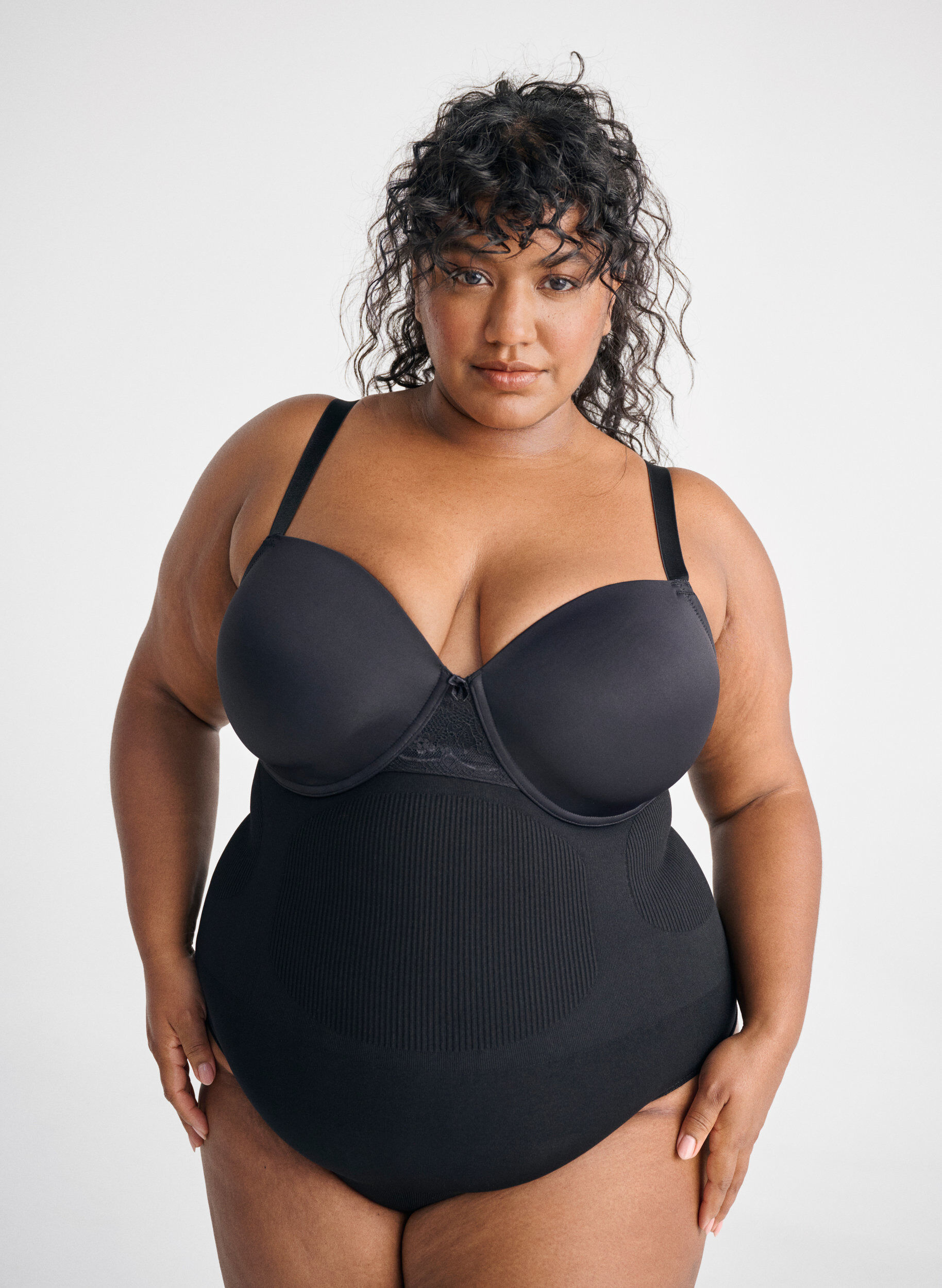 Zizzi Shapewear-Tanga mit hoher Taille, Schwarz, Image image number 0