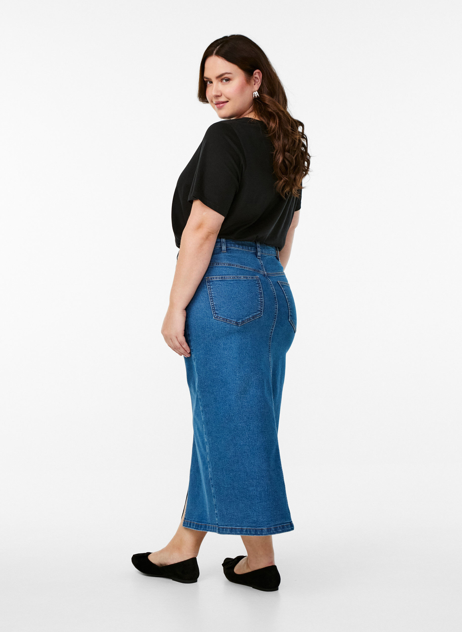 Zizzi FLASH - Midi-Jeansrock mit vorderem Schlitz, Blau, Model image number 1