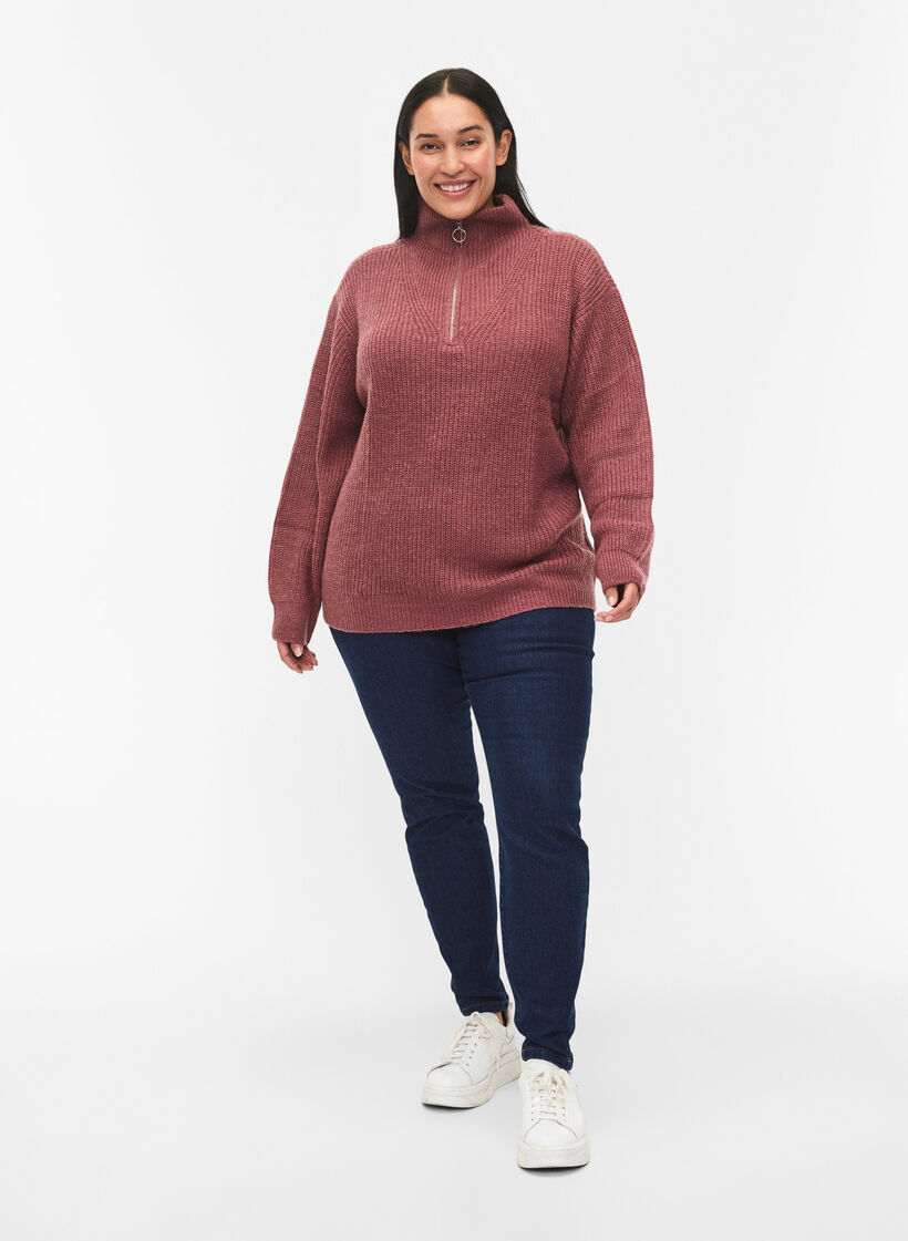 Strickpullover mit hohem Kragen und Rei&szlig;verschluss, Rot, Model image number 1