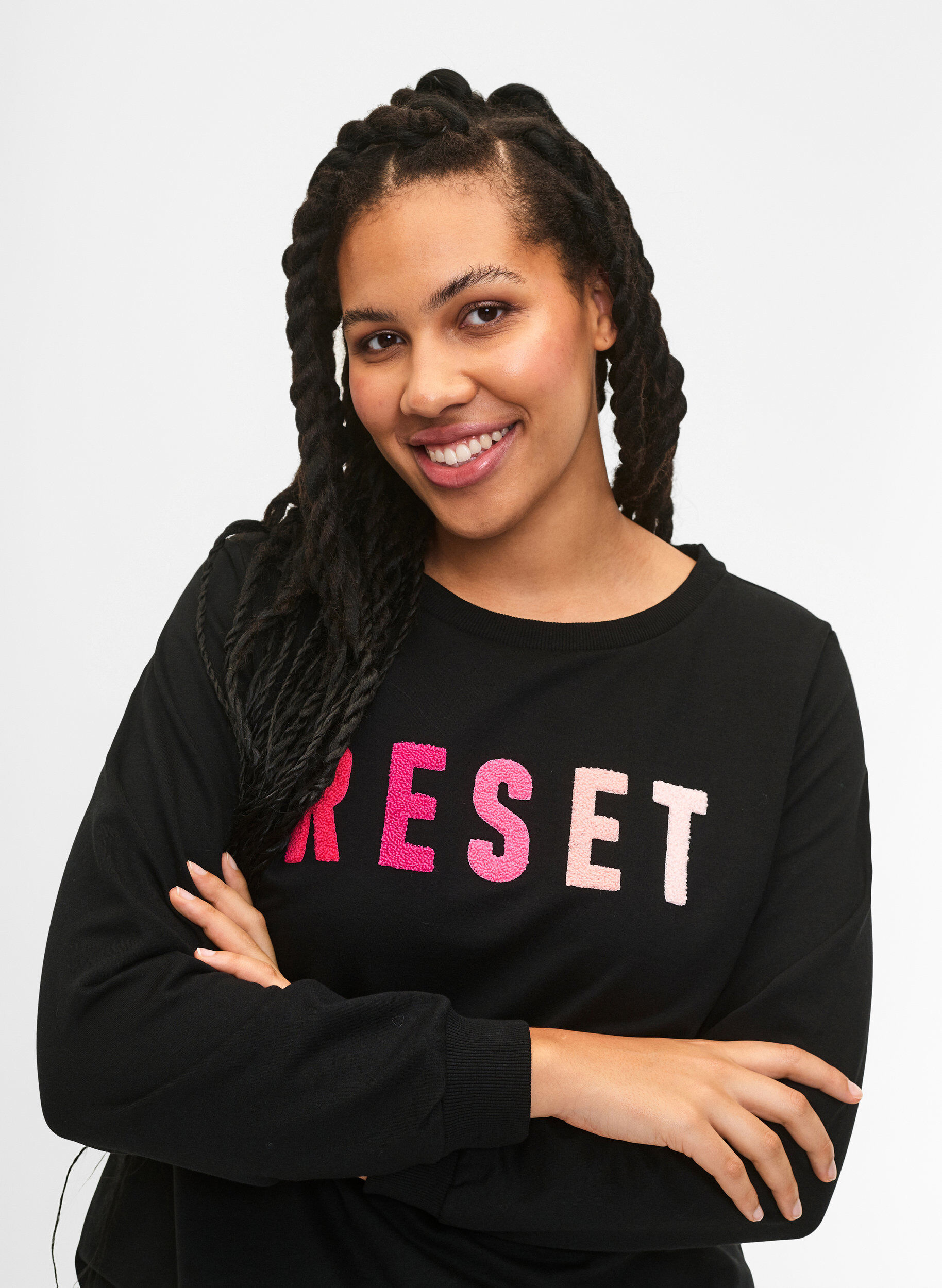 Zizzi Sweatshirt mit Text, Black W. Reset, Model image number 2