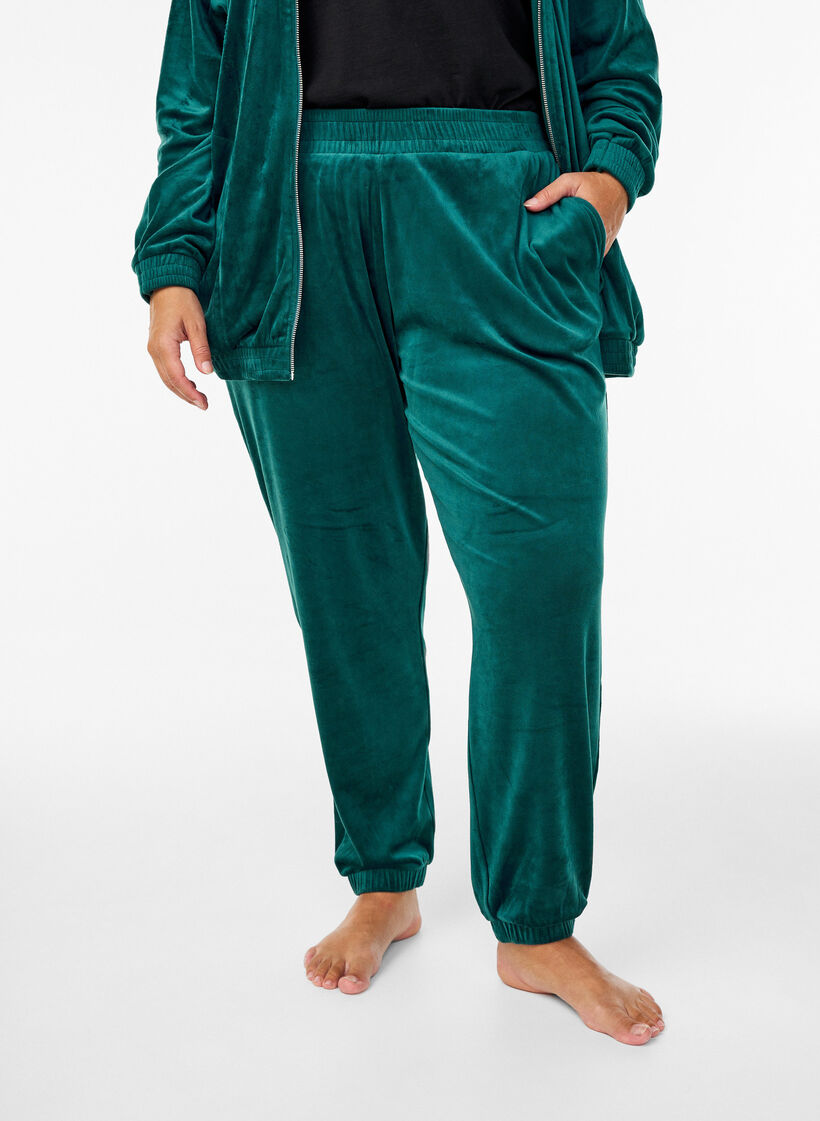 Lockere Samt-Hose, Gr&uuml;n, Model image number 2