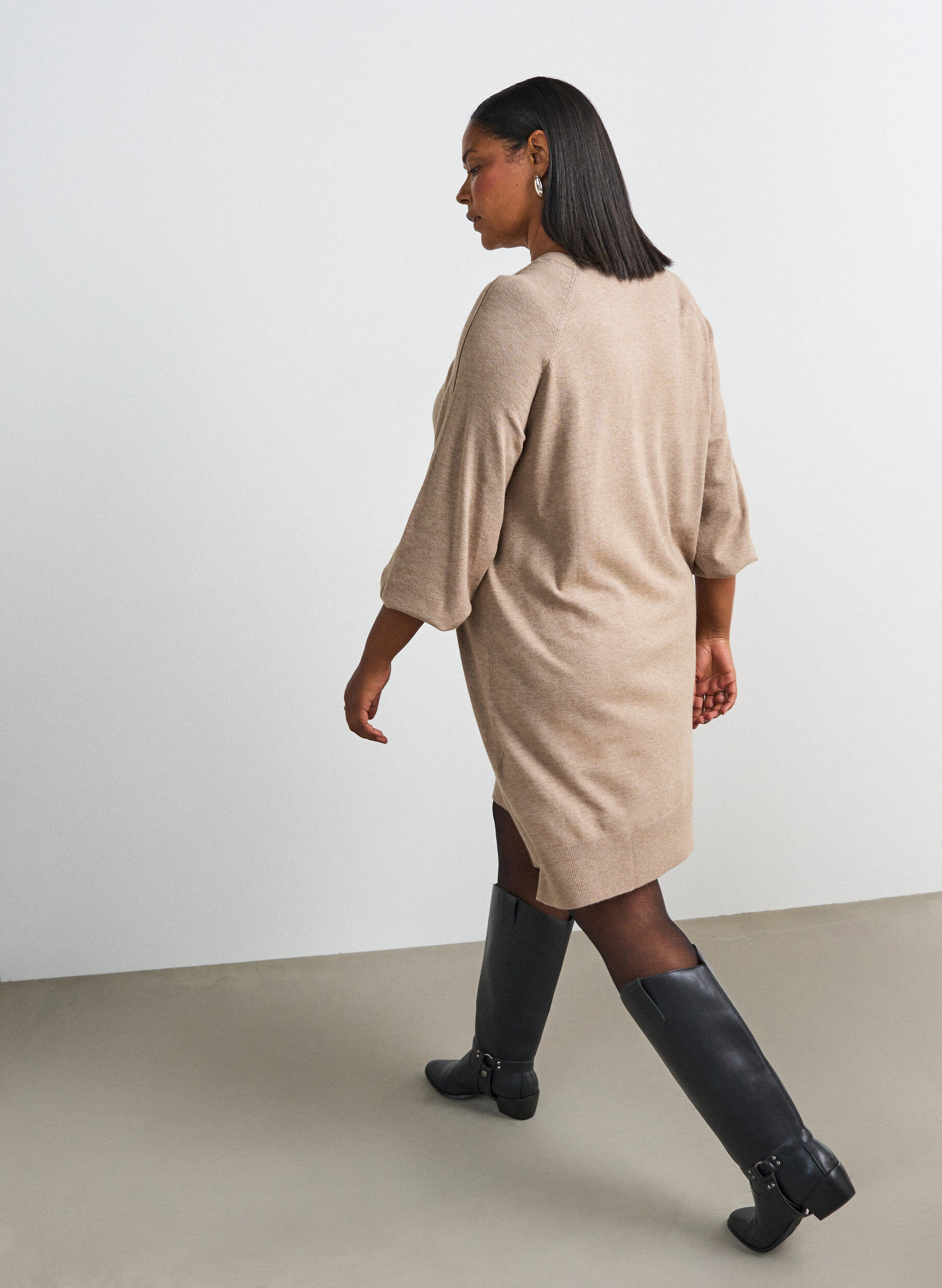 ZizziStrickkleid mit Raglan&auml;rmeln und Mittelnaht, Beige, Model image number 2