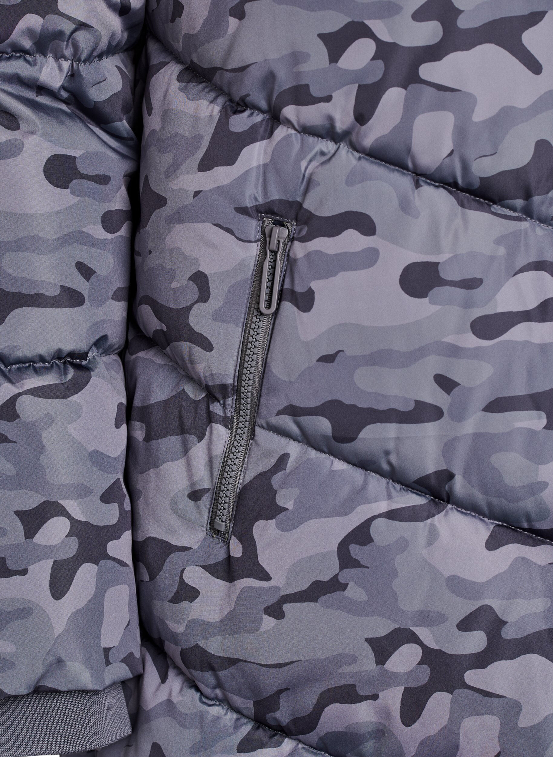 Zizzi Lange Camouflage-Steppjacke, Grau, Packshot image number 3
