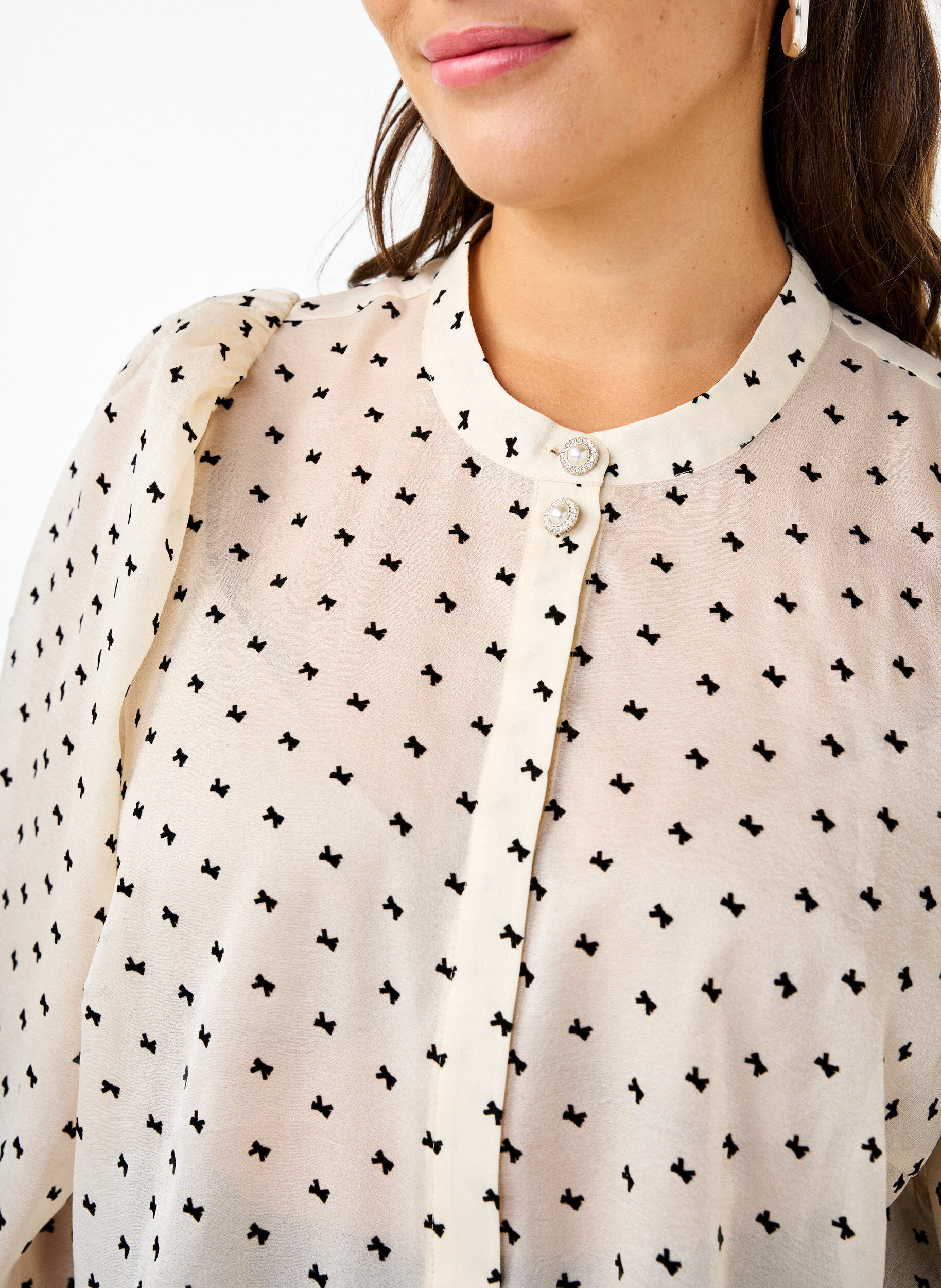 Zizzi Bluse mit Sch&ouml;&szlig;chen und Schleifen, Ecru w Bow, Model image number 2