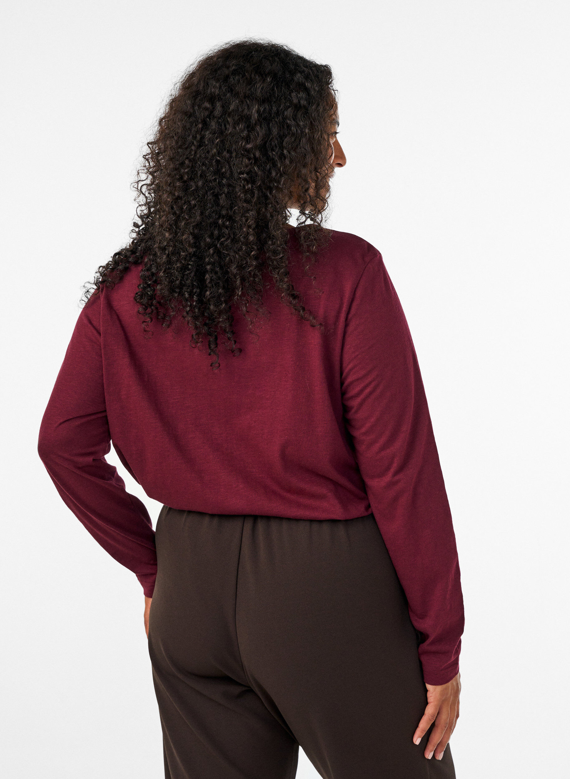 ZizziLangarmshirt mit V-Ausschnitt und Kn&ouml;pfen, Rot, Model image number 2
