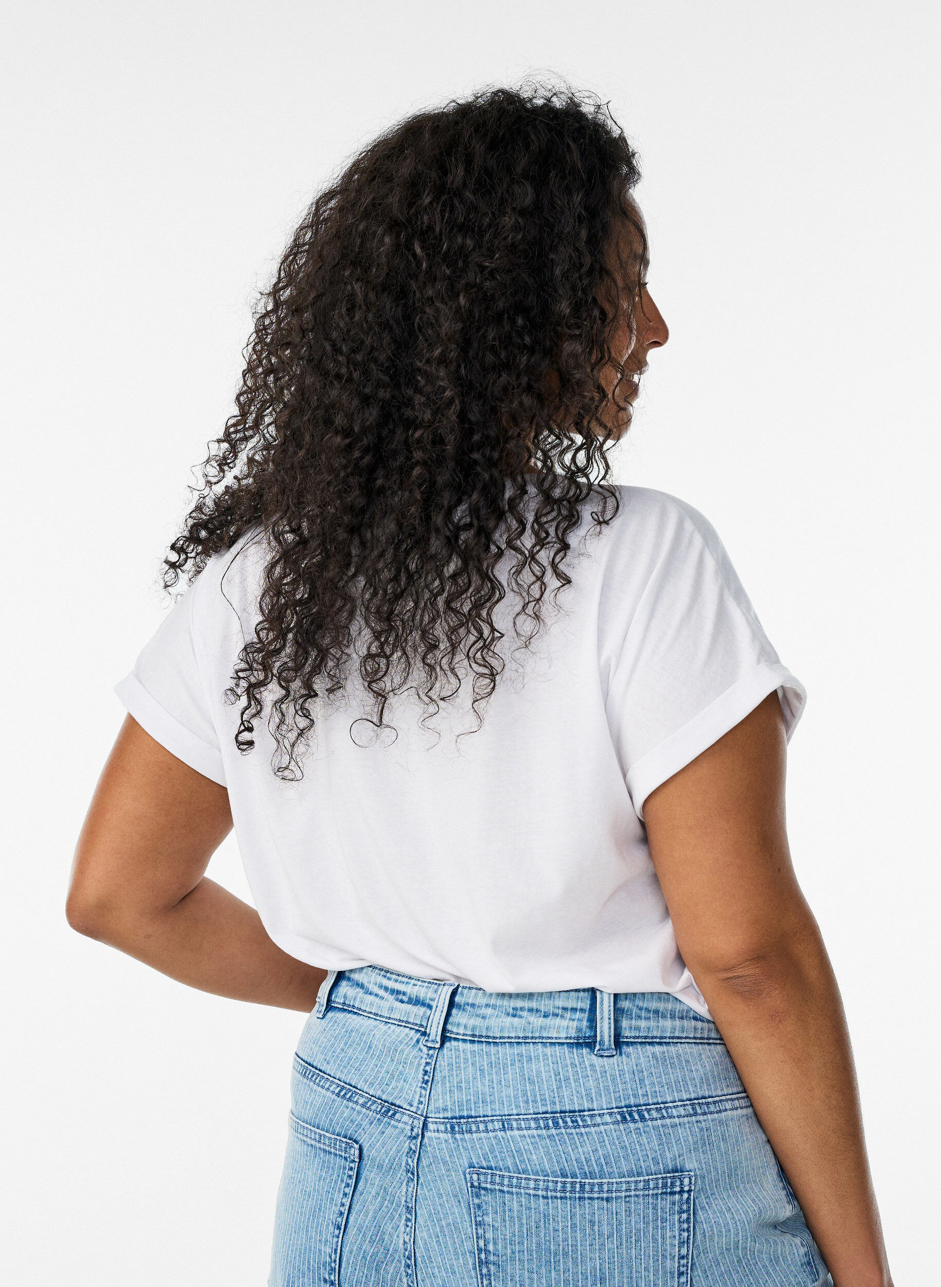 ZizziKurz&auml;rmeliges T-Shirt aus einer Baumwollmischung, Wei&szlig;, Model image number 2