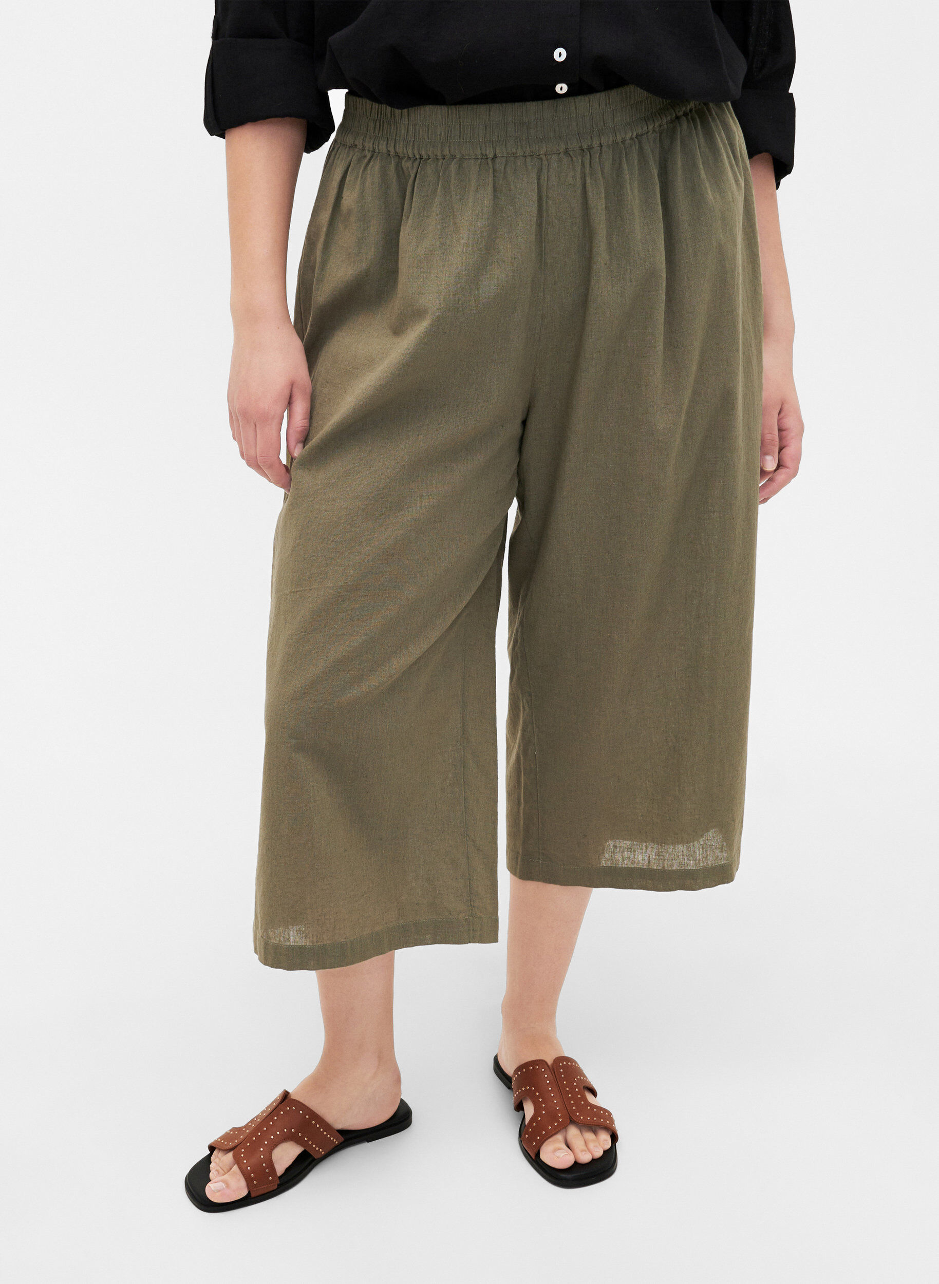 Zizzi 7/8-Hose aus Baumwollmischung mit Leinen, Deep Lichen Green, Model image number 2