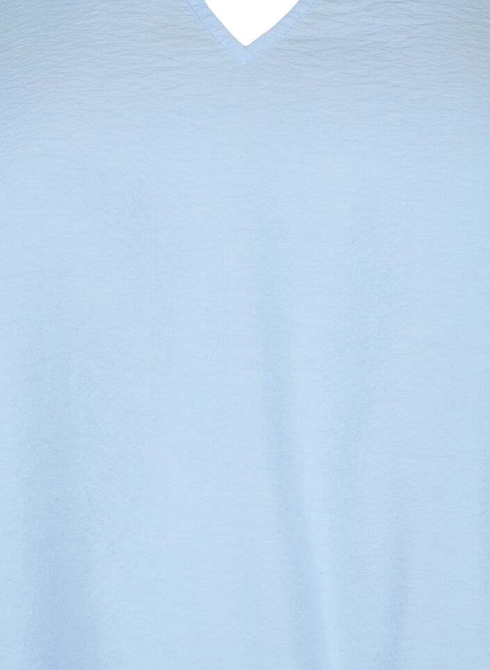  Kurzarm-Bluse aus Viskose mit Stickerei, Blau, Packshot image number 2