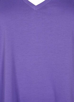 Kurzärmeliges T-Shirt mit V-Ausschnitt, Ultra Violet, Packshot image number 2
