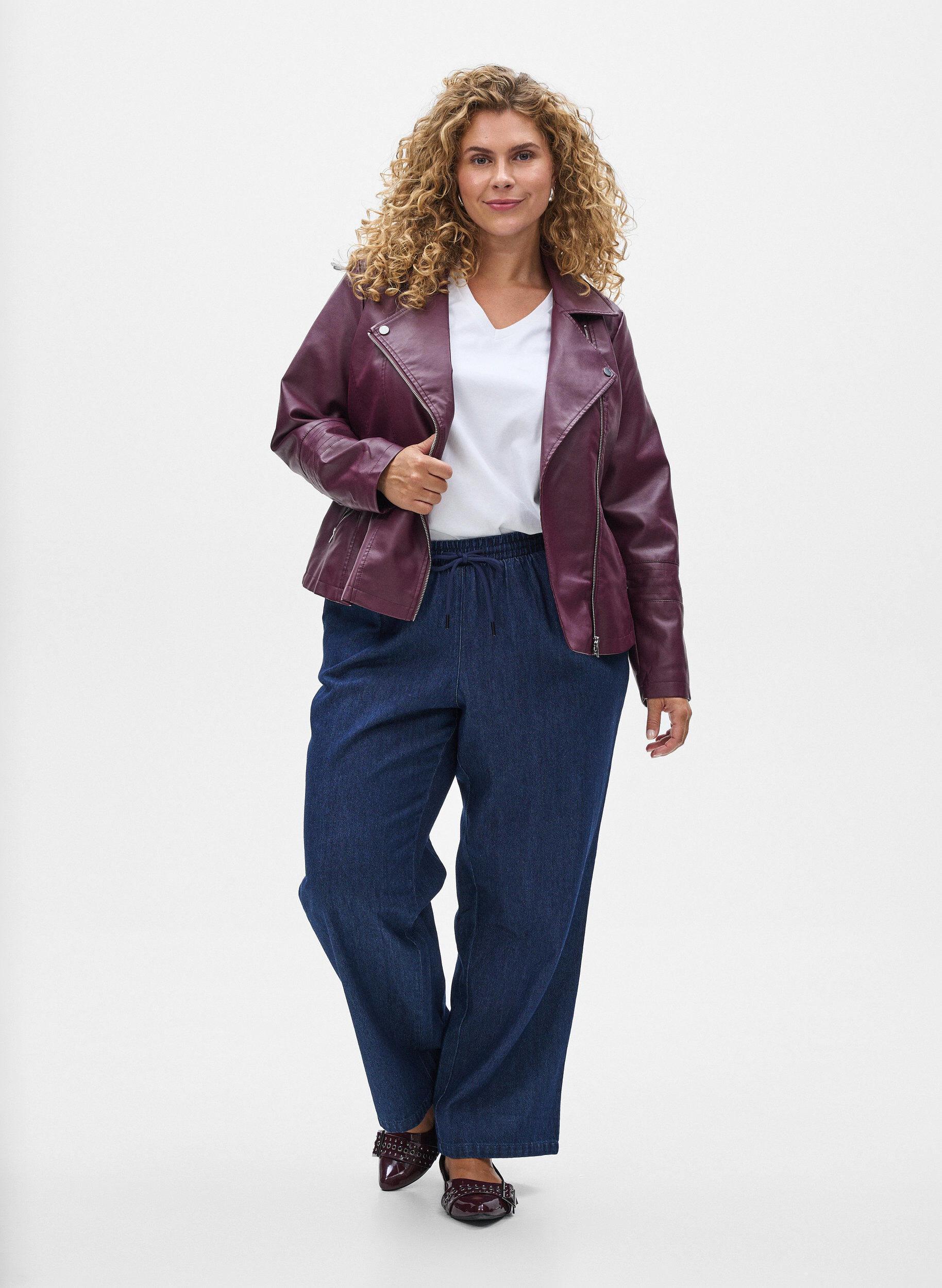 Zizzi Bikerjacke aus Kunstleder, Dunkles Bordeaux, Model image number 1