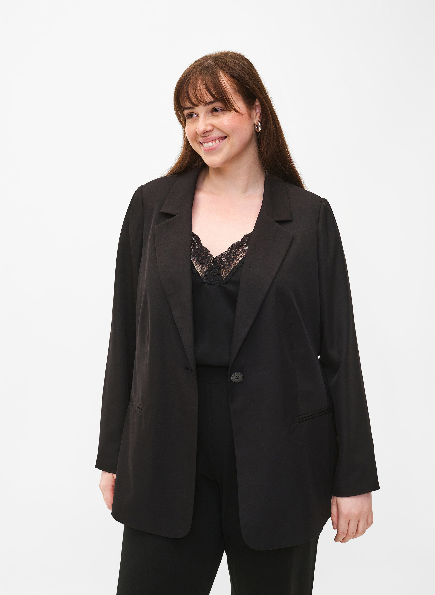 Zizzi FLASH &ndash; Schlichter Blazer mit Knopf, Schwarz, Model image number 0