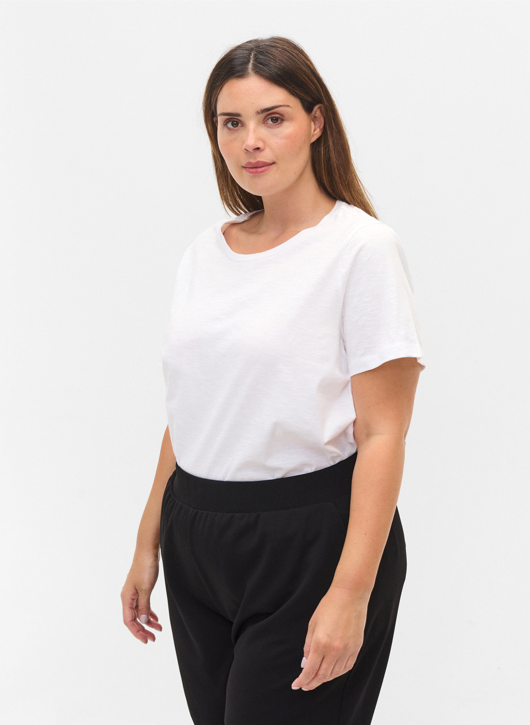 Zizzi 2er-Pack basic T-Shirts aus Baumwolle, Black/B White, Model image number 0