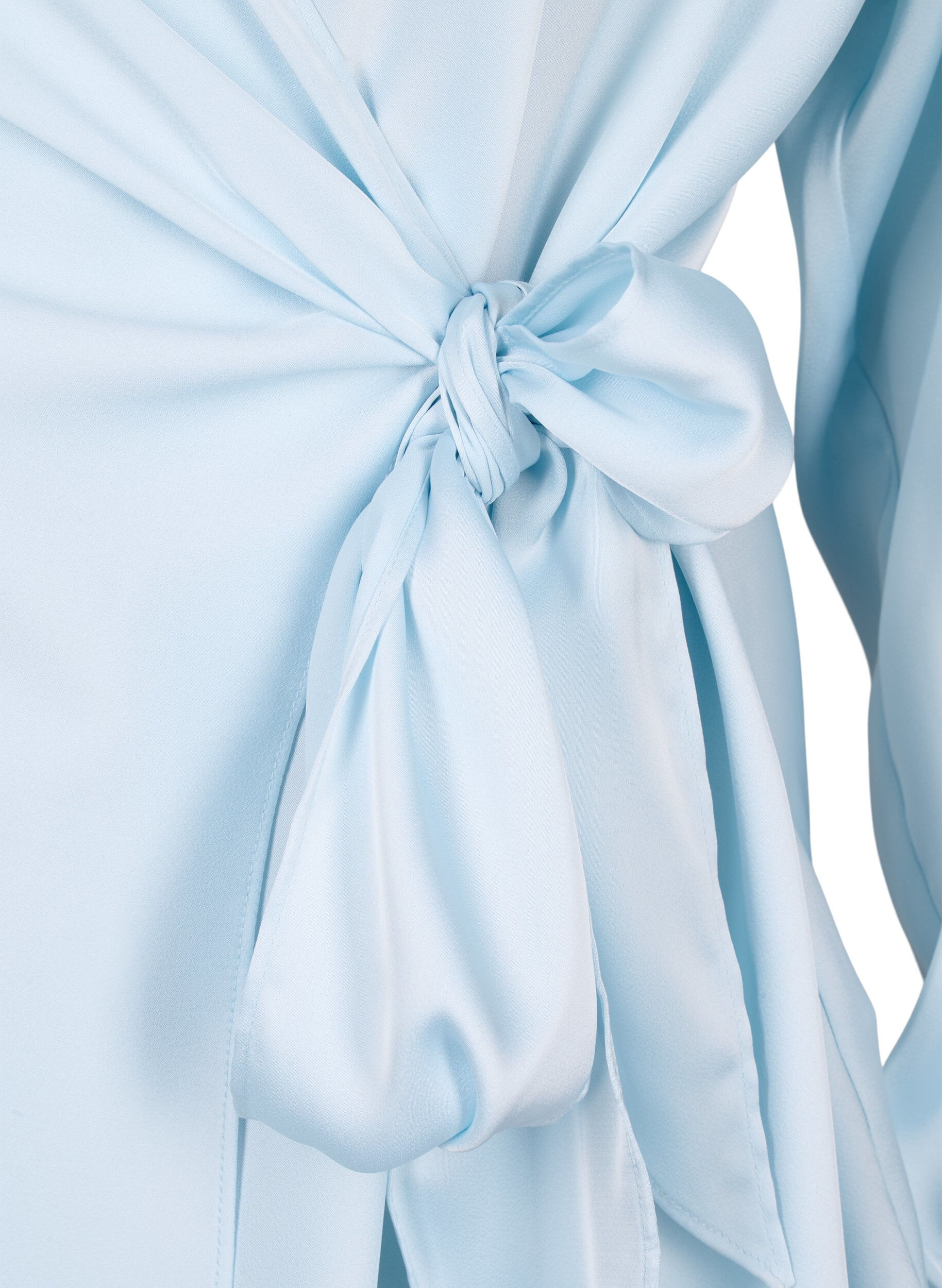 Zizzi  Partybluse aus Satin in Wickeloptik, Delicate Blue, Packshot image number 3