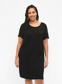 Kurzarm Kleid aus Viskose mit Rückendetail , Black, Model