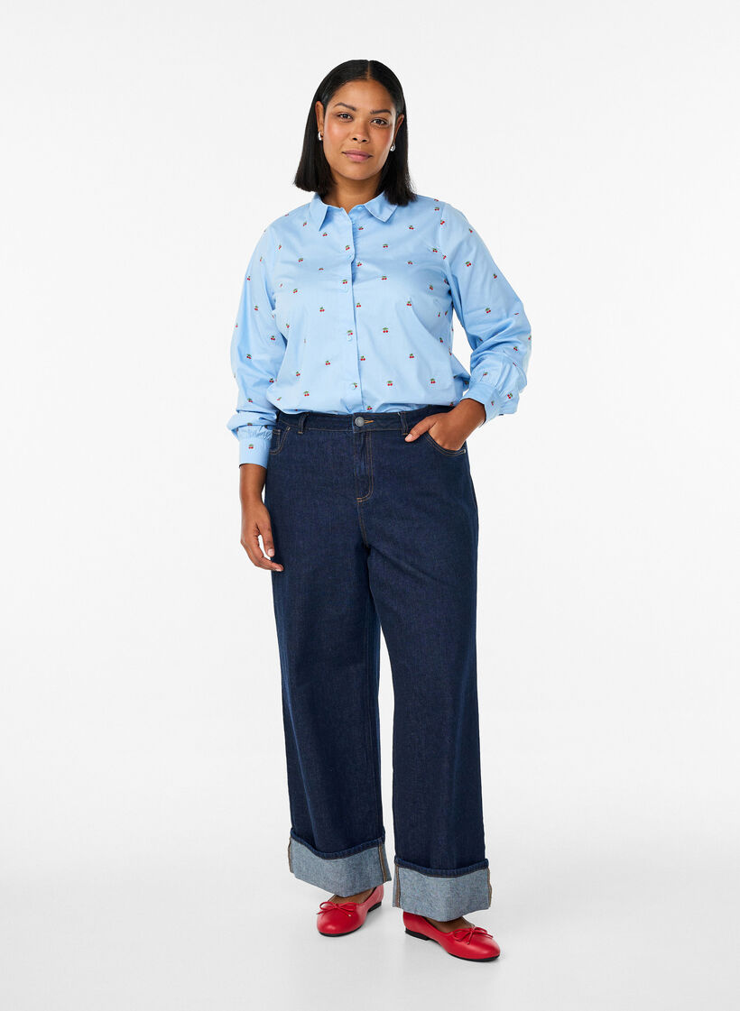 Hemdbluse mit gestickten Kirschen, Blau, Model image number 1