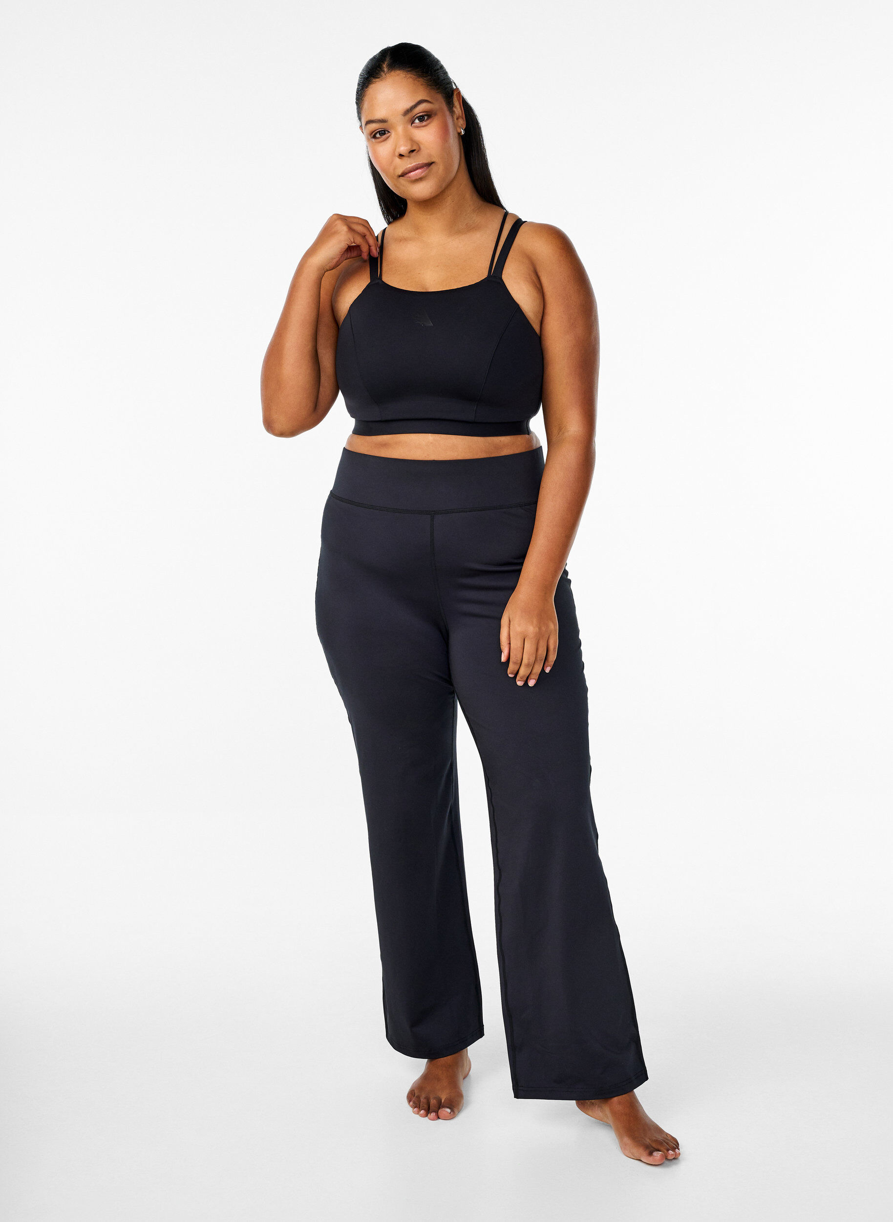 Zizzi Flared Trainingshose, Schwarz, Model image number 0