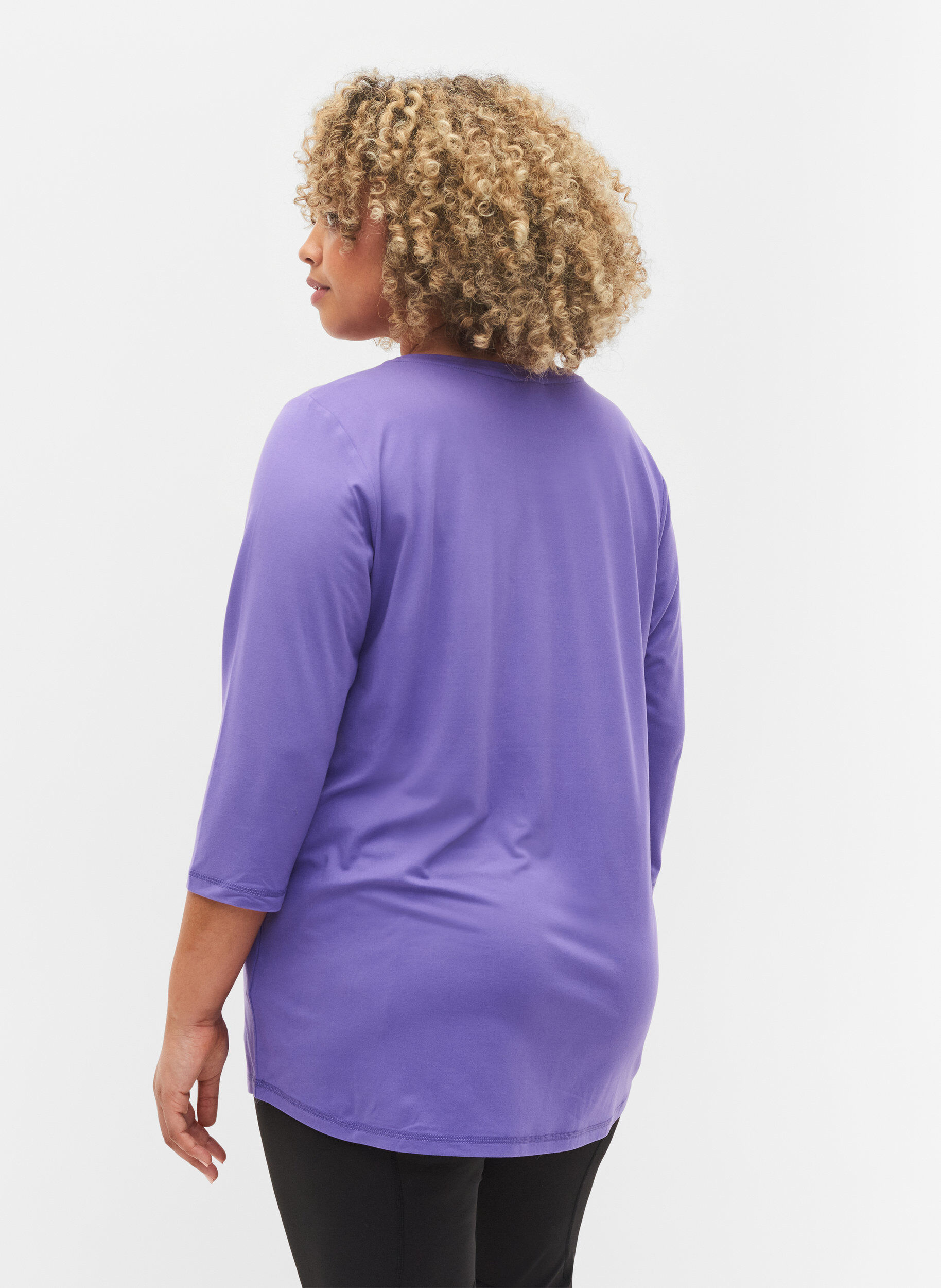 ZizziTrainingsshirt mit 3/4-&Auml;rmeln, Lila, Model image number 2