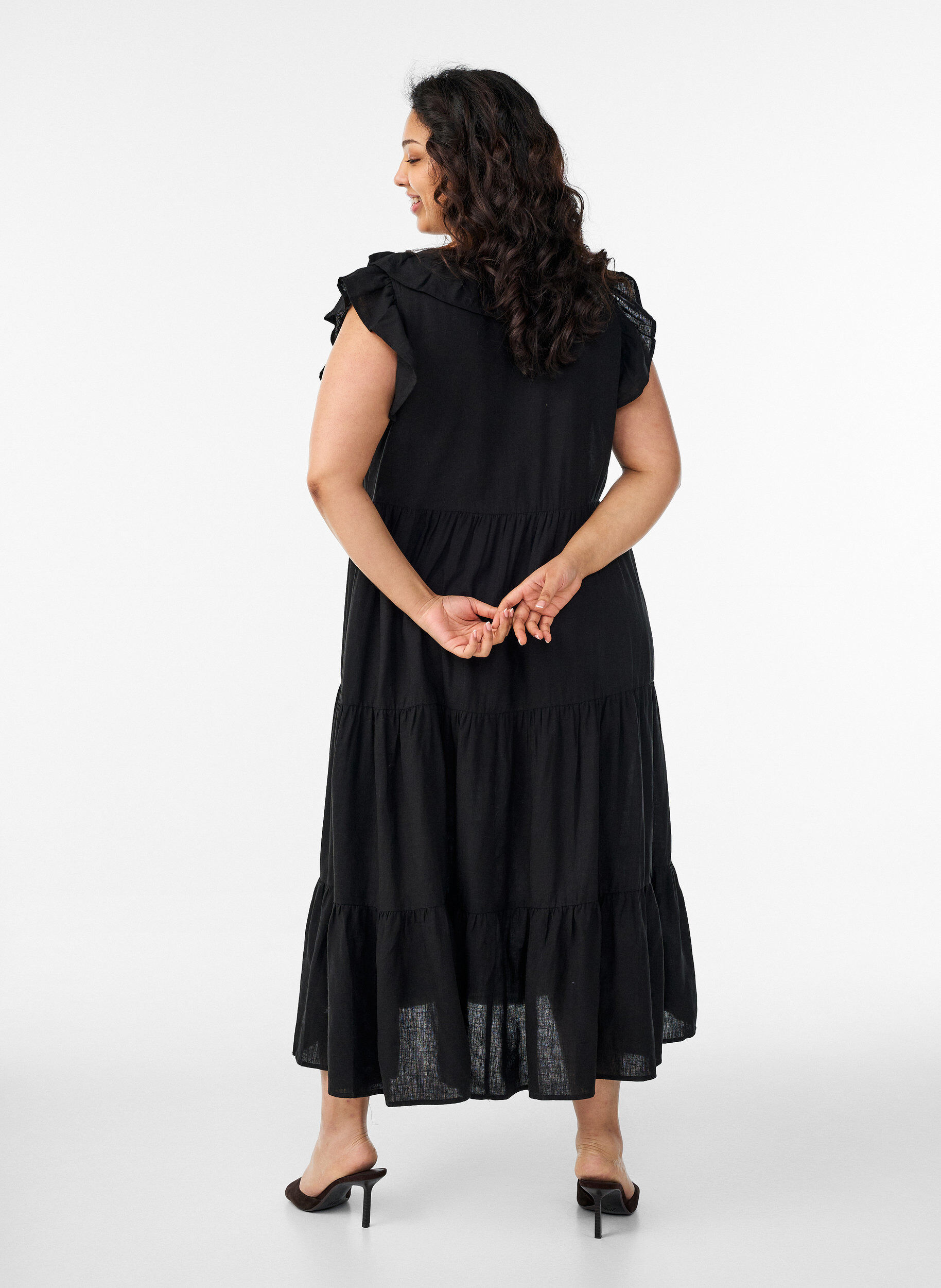 Zizzi &Auml;rmelloses Midikleid aus Leinen und Viskose mit R&uuml;schen, Schwarz, Model image number 1
