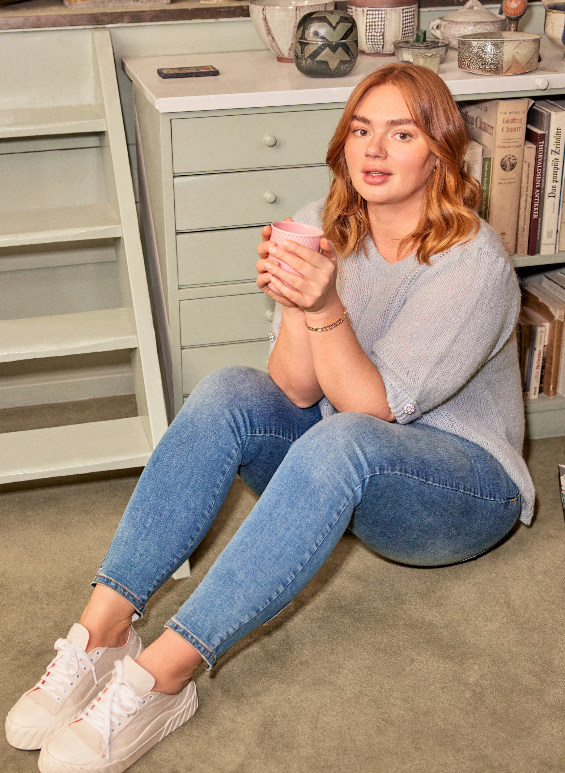 Zizzi Cropped Amy Jeans mit hoher Taille und Schleife, Blue denim, Image image number 0