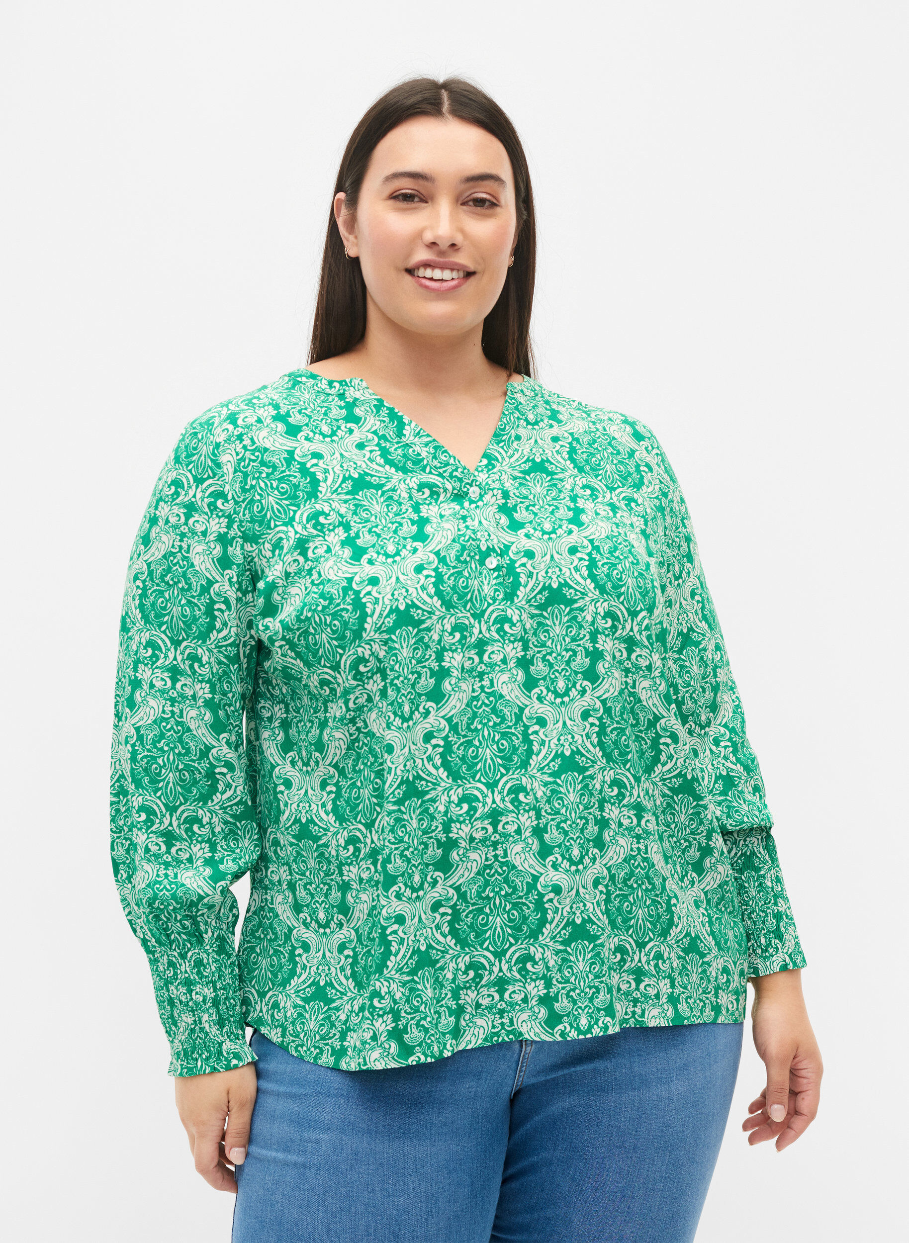 Zizzi Bluse aus Viskose mit Print und Smock, Jolly Green Oriental, Model image number 0