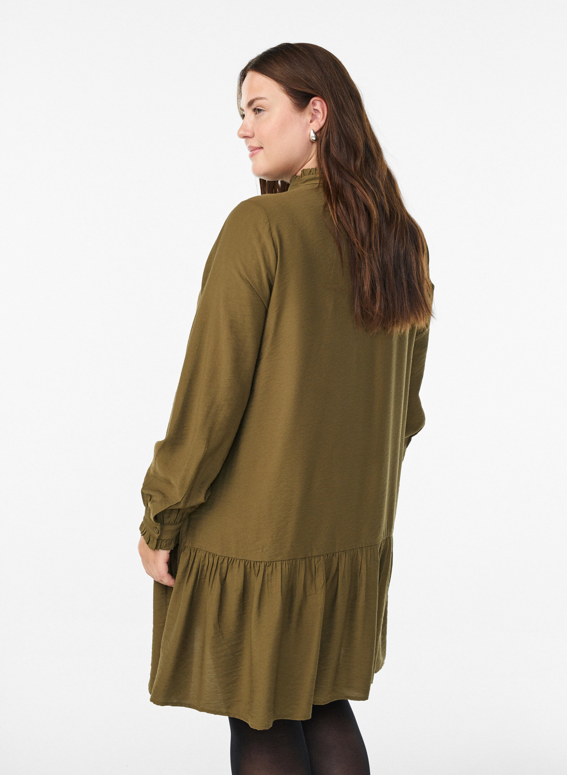 Zizzi Kurzes A-Linien-Kleid mit R&uuml;schen., Gr&uuml;n, Model image number 2