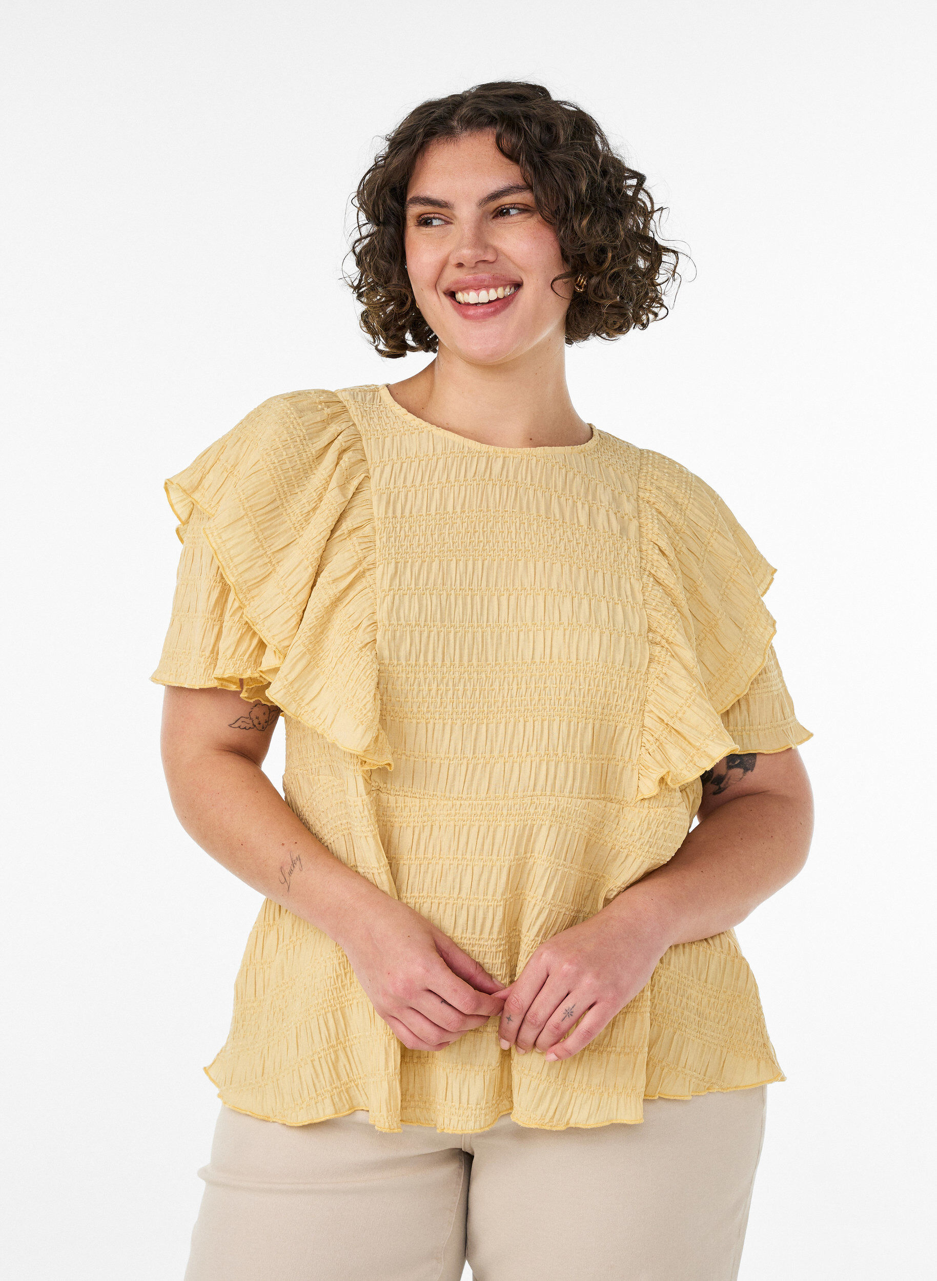ZizziBluse mit gesmokter Textur und R&uuml;schen&auml;rmeln, Gelb, Model image number 0