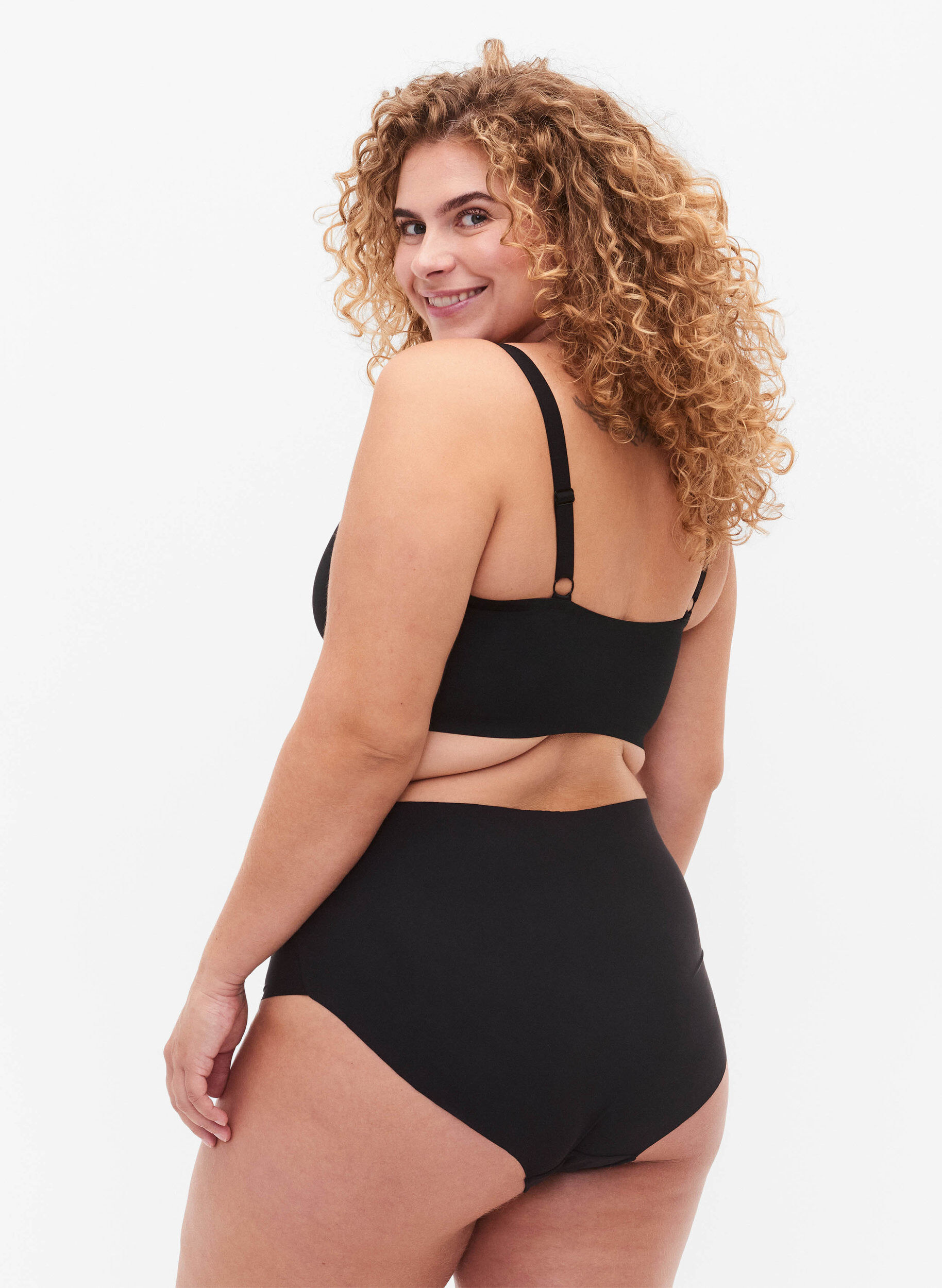Zizzi2-er Pack invisible Panties, Schwarz, Model image number 1