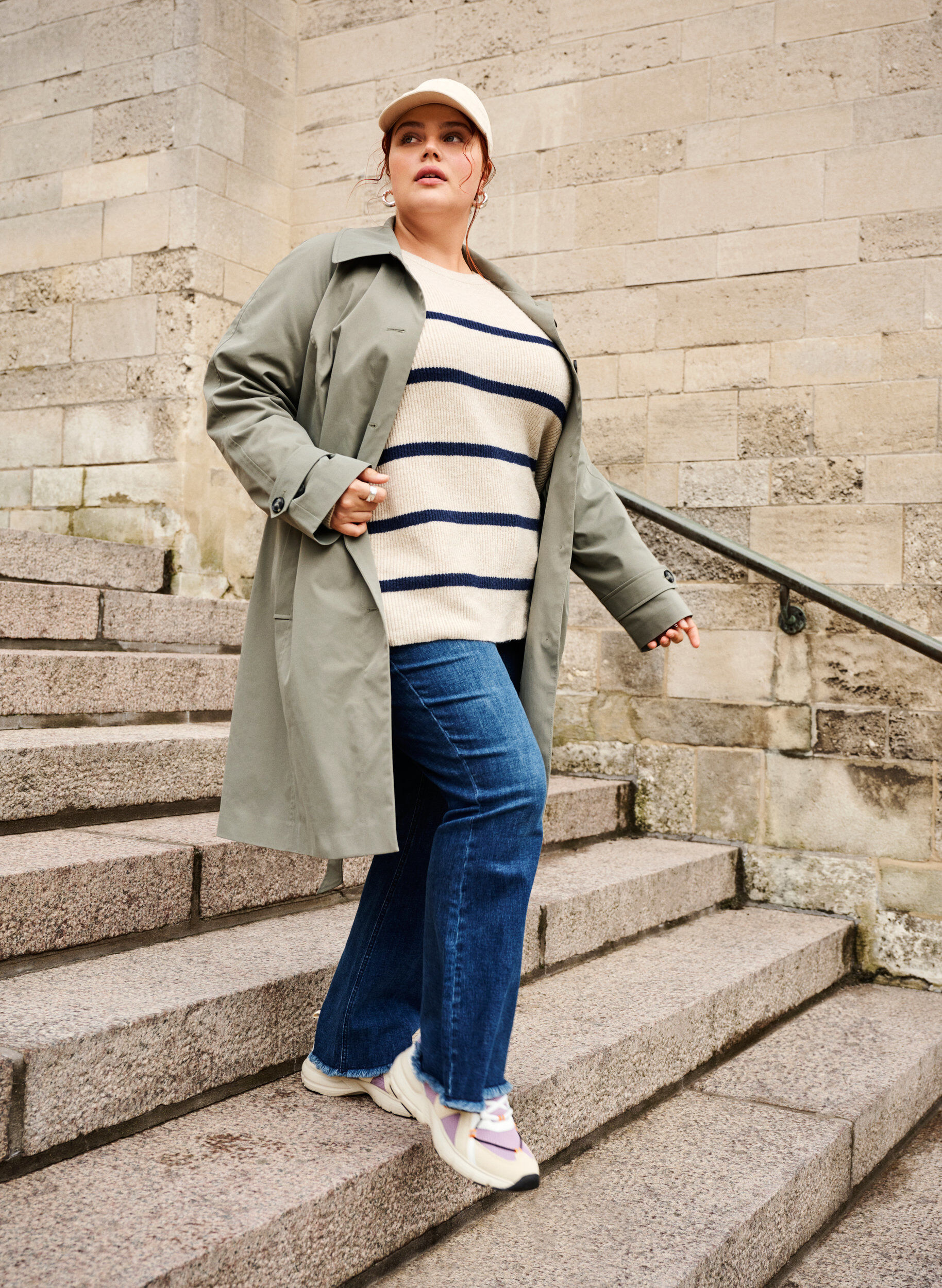 Zizzi Trenchcoat mit Taschen und G&uuml;rtel, Sea Spray, Image image number 0