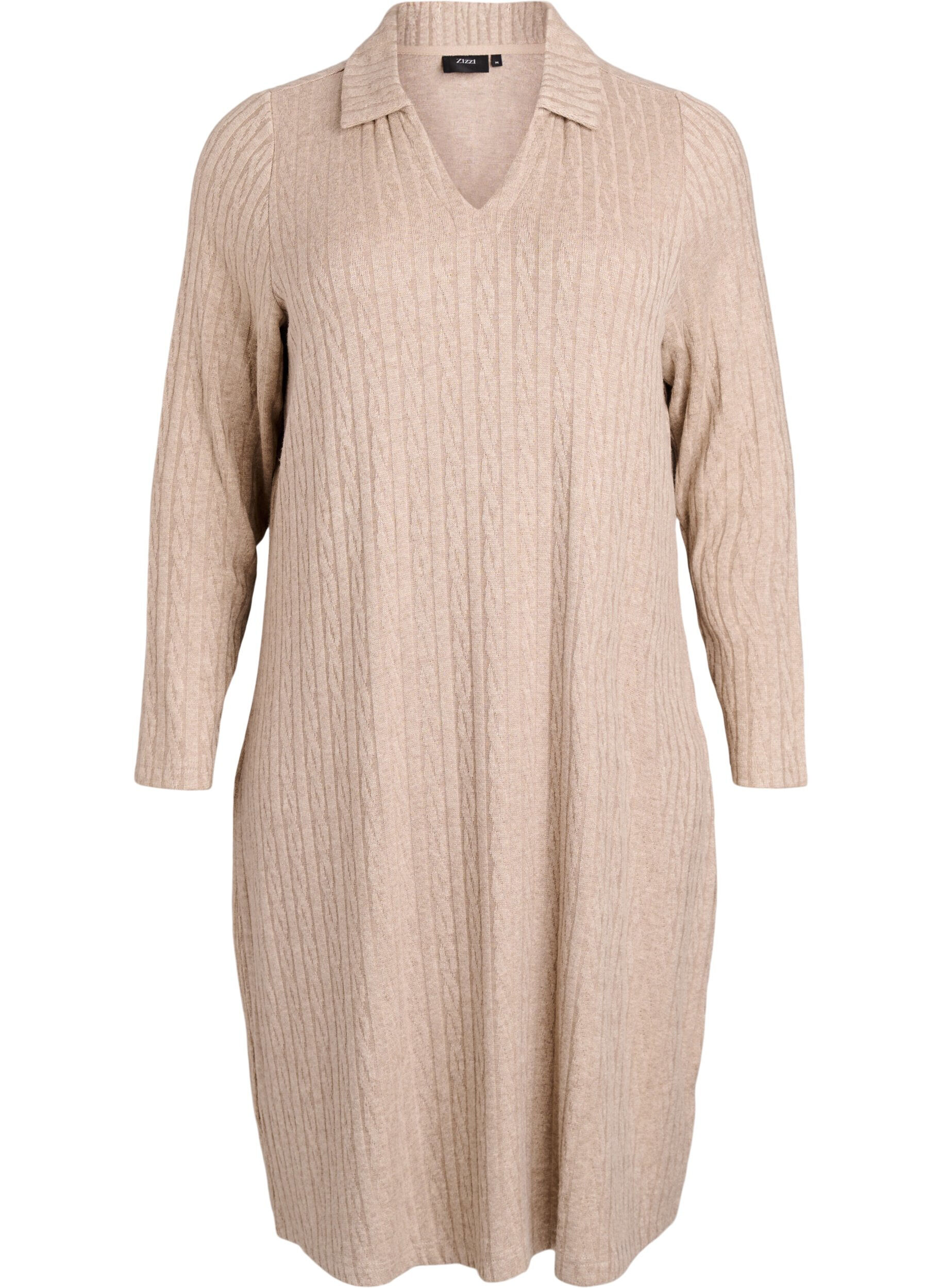 Kleid mit Zopfmuster und V-Ausschnitt