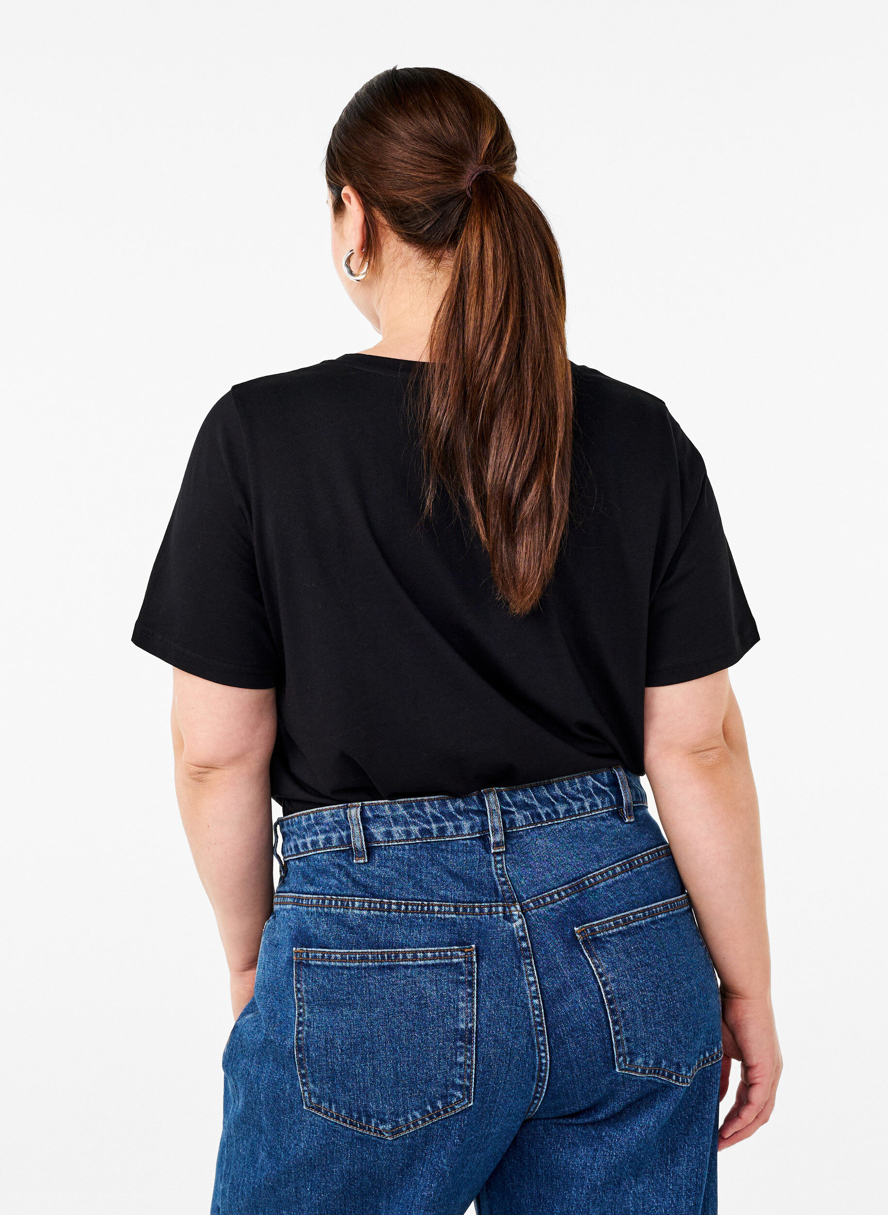 Zizzi Weihnachtliche T-Shirts aus 100% Baumwolle, Black w. Drinks, Model image number 1