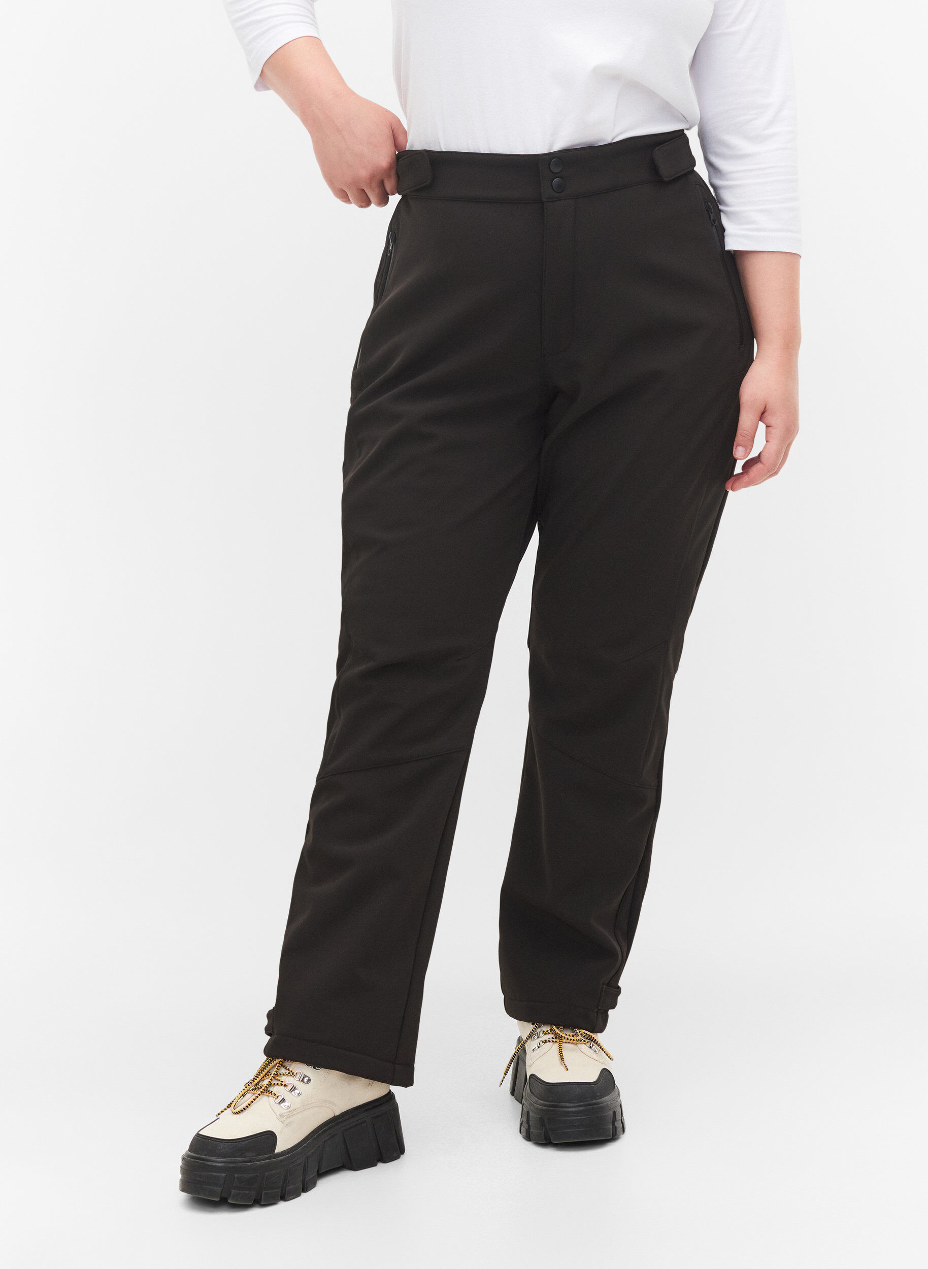 Zizzi Softshell-Hose mit justierbarem Klettverschluss, Schwarz, Model image number 3