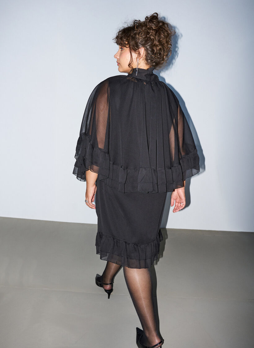 &Auml;rmelloses Kleid mit Chiffon-Cape, Schwarz, Model image number 2