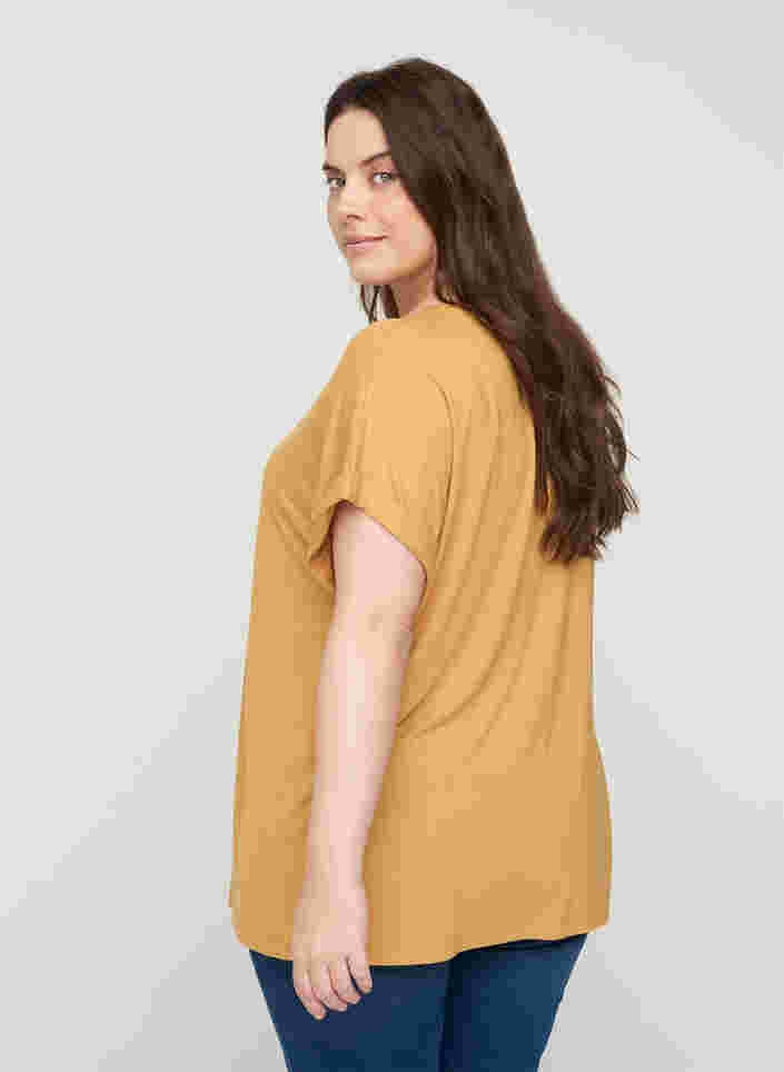 T-Shirt mit Rundhals, Honey Mustard , Model image number 1
