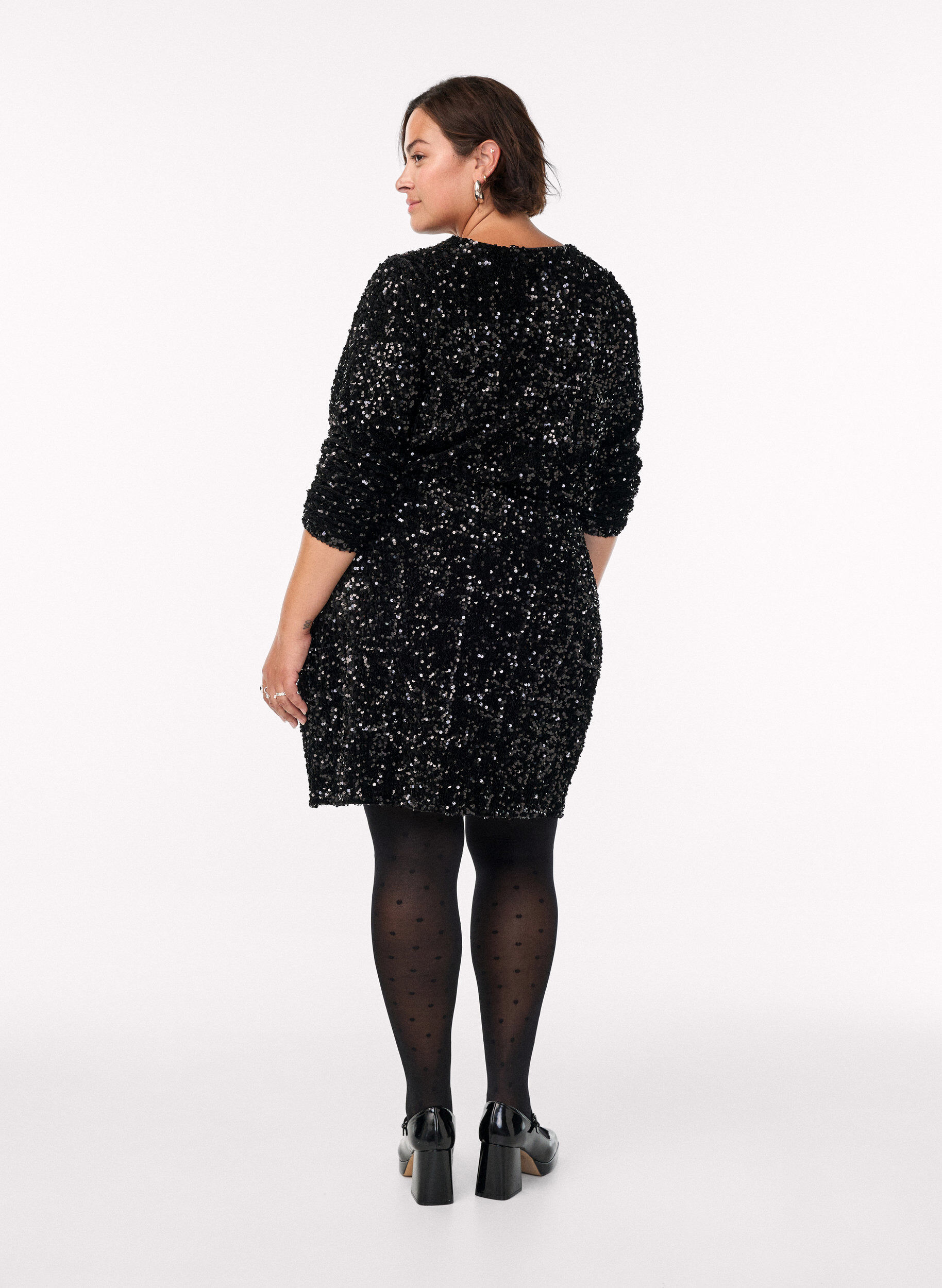Zizzi Paillettenbluse mit langen &Auml;rmeln, Schwarz, Model image number 2