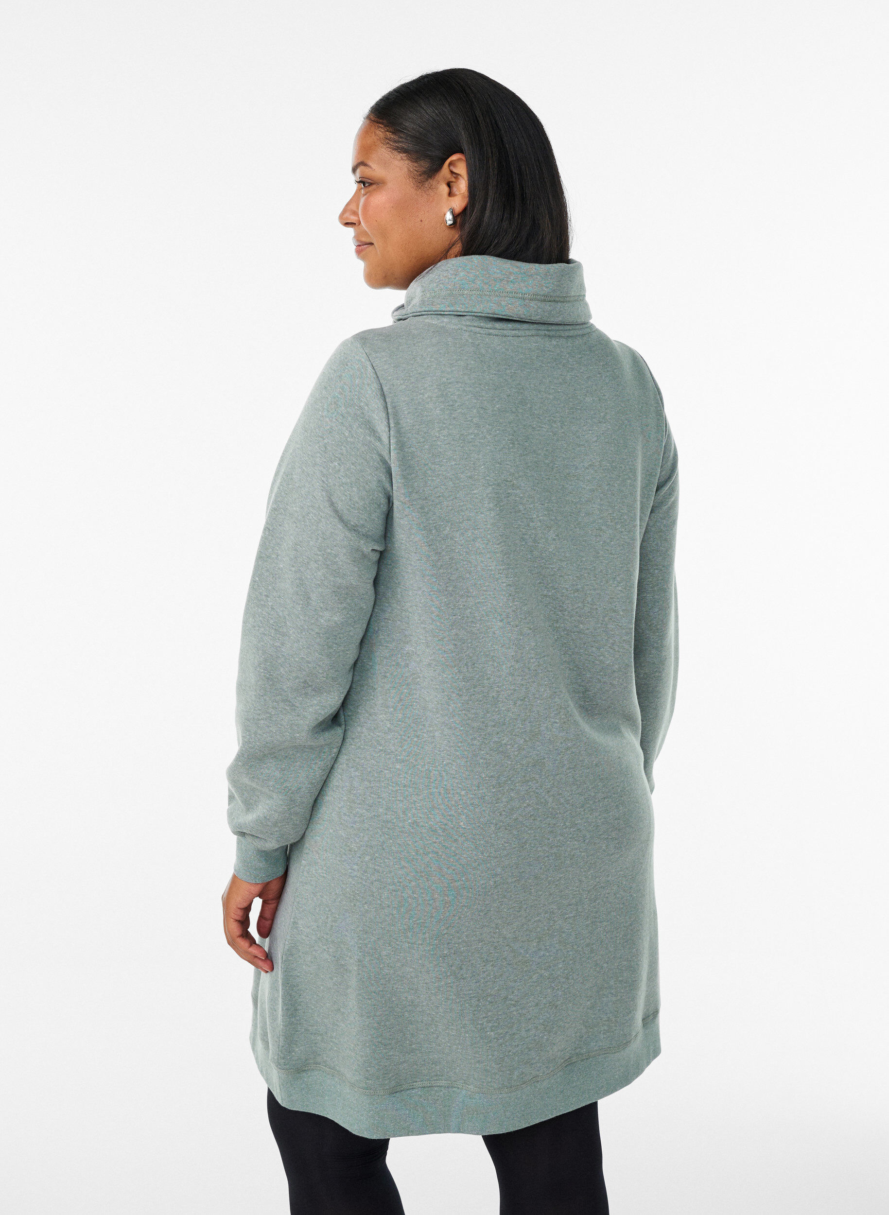 Zizzi FLASH - Kurzes Sweatshirtkleid mit Stehkragen und Taschen, Gr&uuml;n, Model image number 2