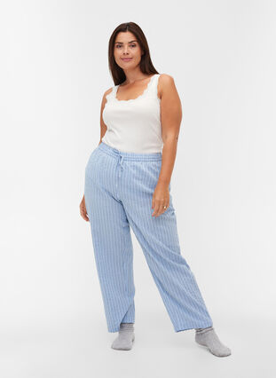 Lockere, gestreifte Schlafanzughose aus Baumwolle, Chambray Blue Stripe, Model image number 0