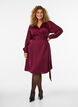 Kurzes Satinkleid im Wickeldesign, Rot, Model image number 0