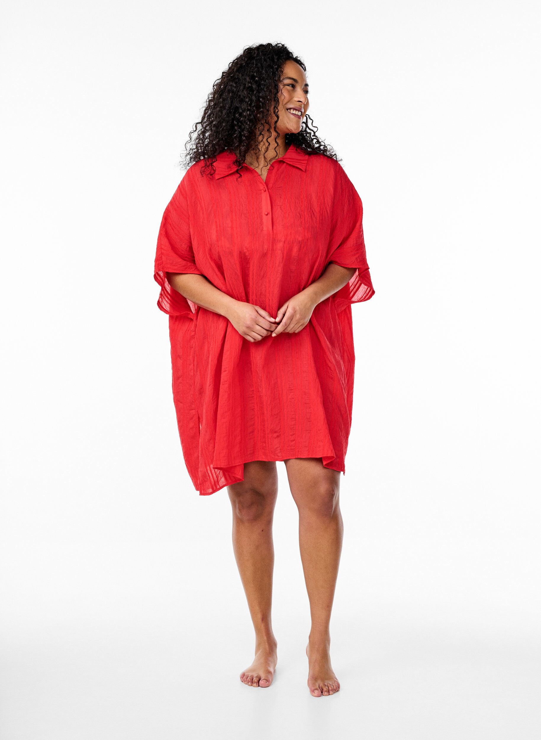 Zizzi Strandkaftan mit Kragen und Knopfverschluss, Rot, Model image number 1