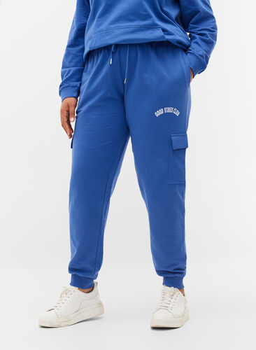 Sweatpants mit Cargotaschen, Dazzling Blue, Model image number 2