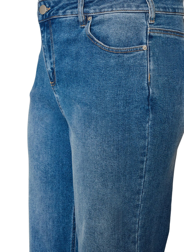 Straight Jeans mit leicht abgenutzter Optik, Blau, Packshot image number 2