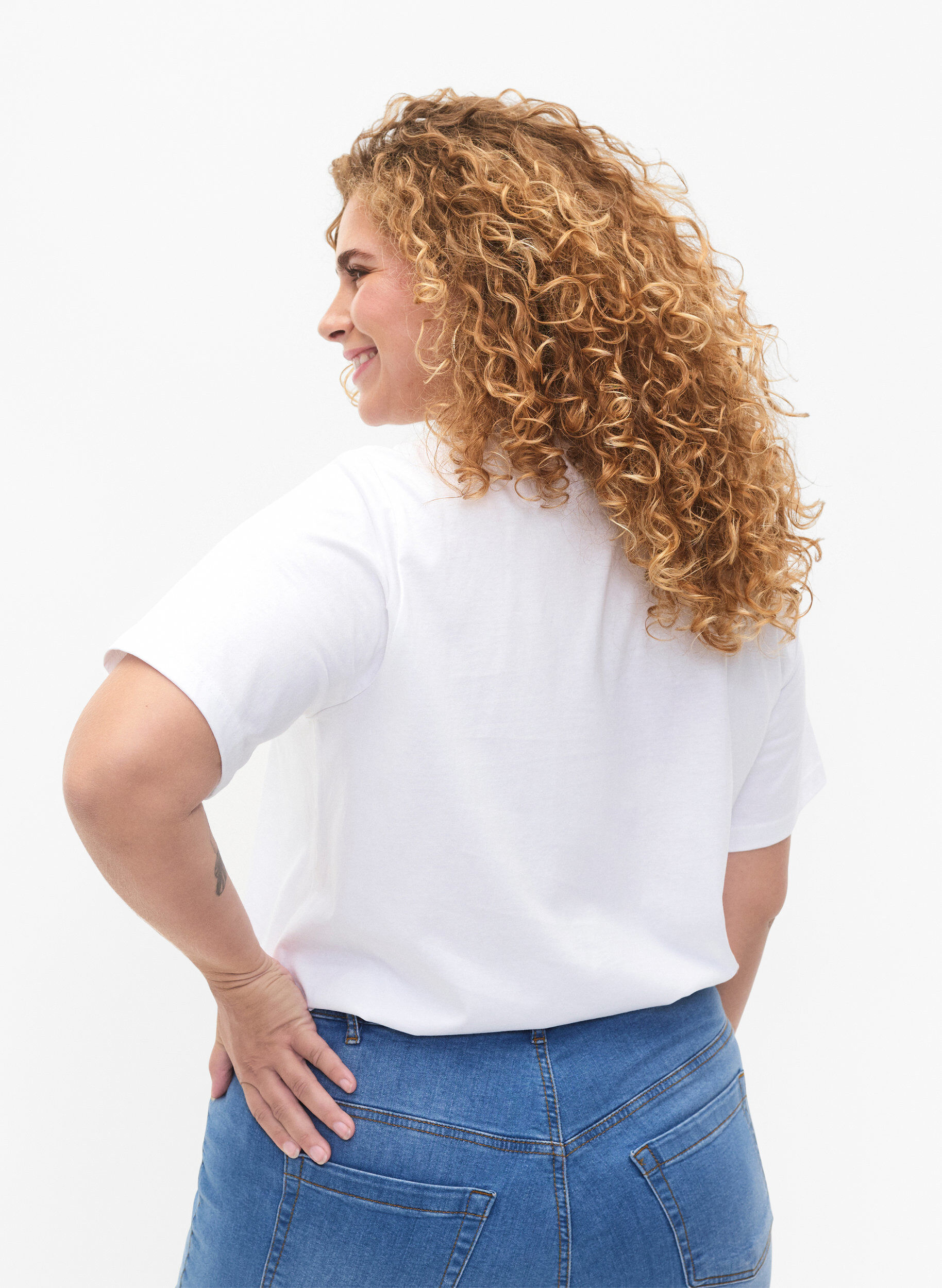 Zizzi T-Shirt aus Bio-Baumwolle mit Text, White HARMONY, Model image number 1