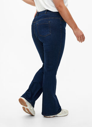 Ellen Bootcut-Jeans mit hoher Taille, Dark Blue, Model image number 2